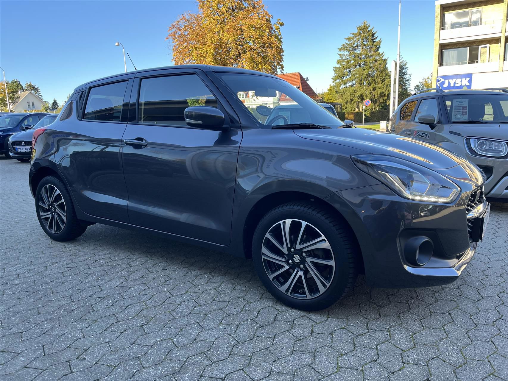 Billede af Suzuki Swift 1,2 Dualjet  Mild hybrid Exclusive CVT 83HK 5d Trinl. Gear