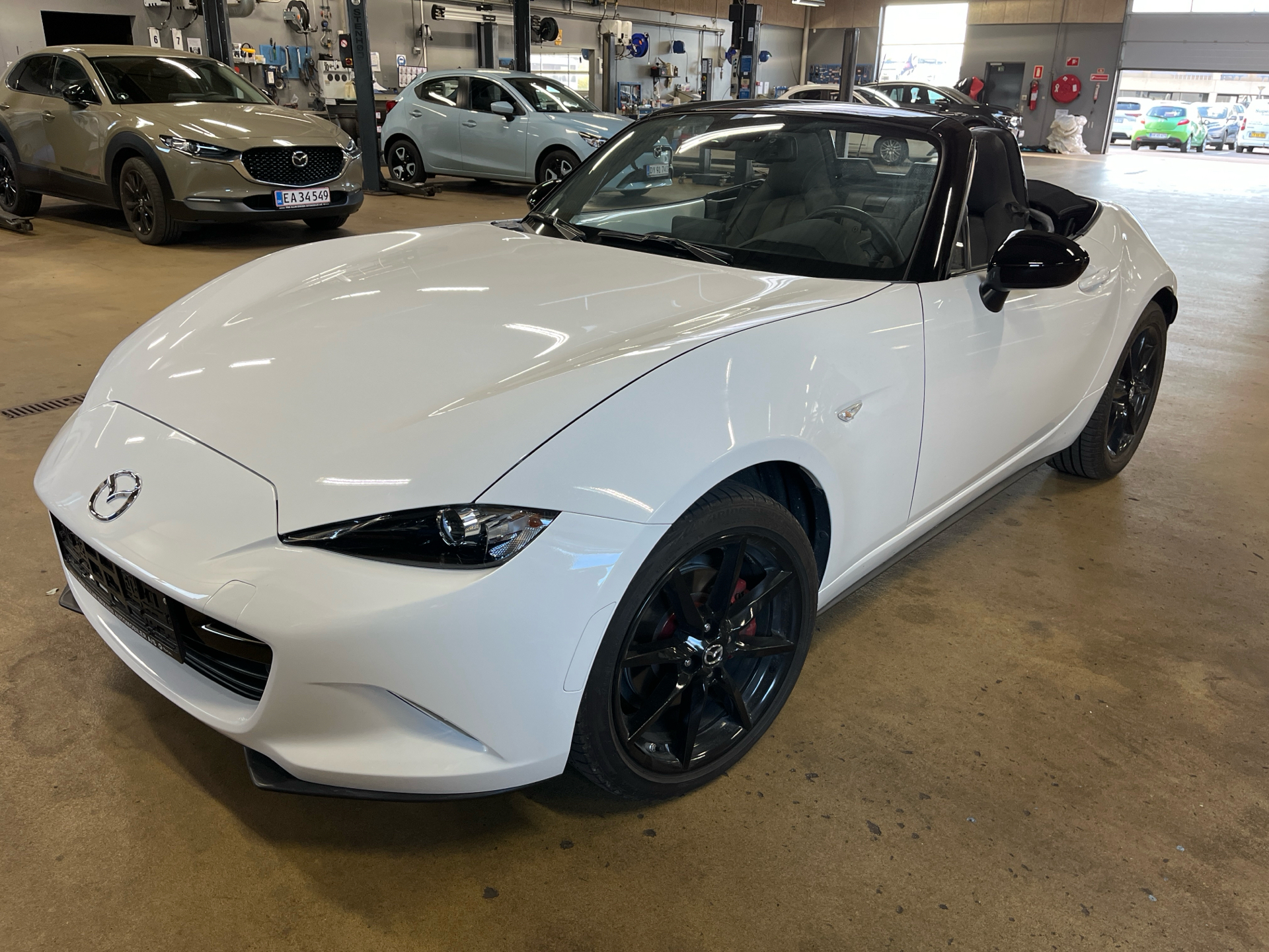 Billede af Mazda MX-5 2,0 Skyactiv-G 184HK Cabr. 6g