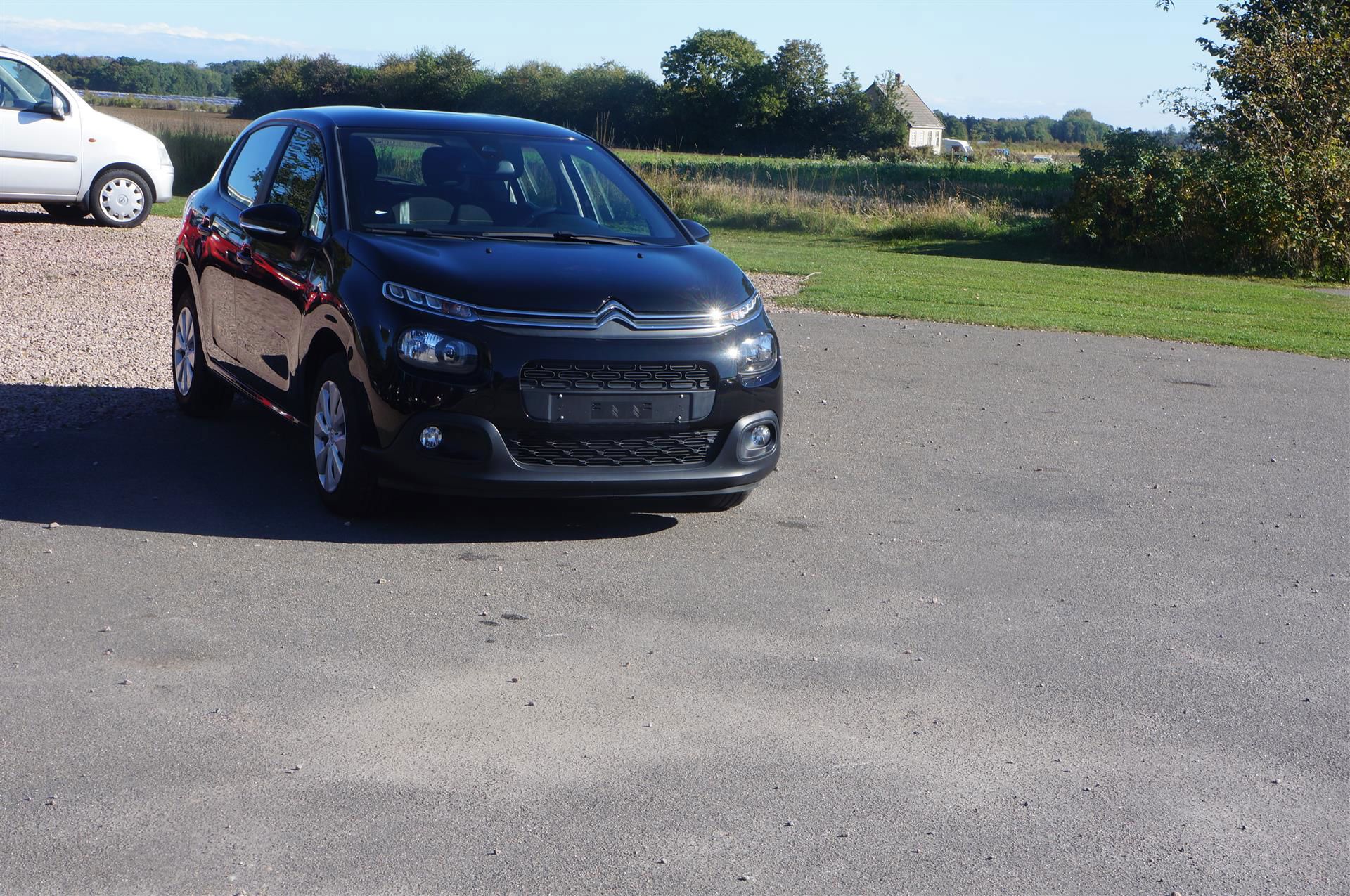 Billede af Citroën C3 1,2 PureTech Iconic Limited start/stop 82HK 5d