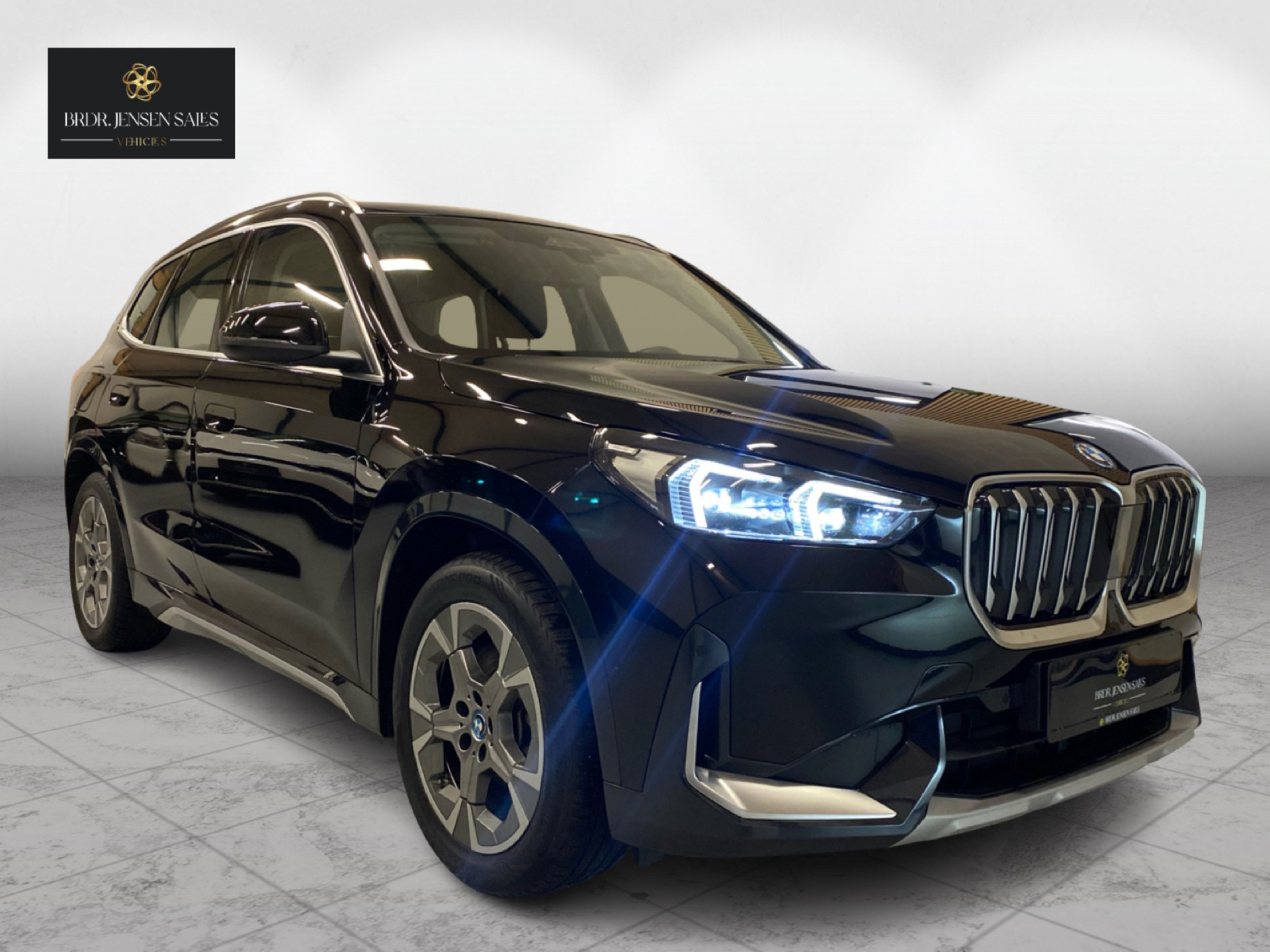 Billede af BMW iX1 xDrive30 EL xLine 4x4 313HK 5d Aut.