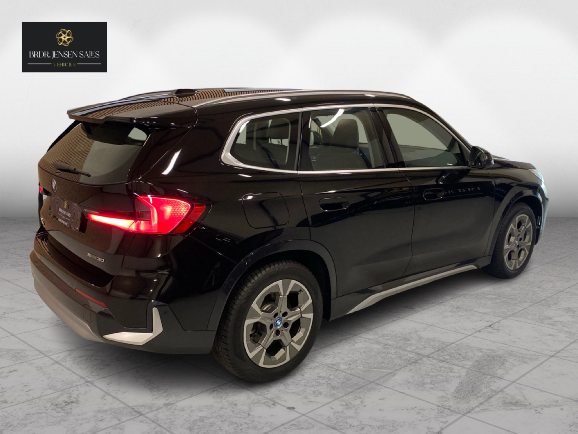 Billede af BMW iX1 xDrive30 EL xLine 4x4 313HK 5d Aut.