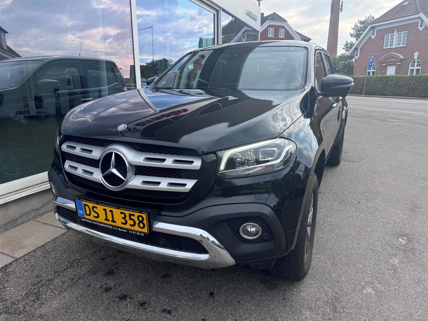 Billede af Mercedes-Benz X-Klasse 250 2,3 CDI Pure 4Matic 190HK Pick-Up 7g Aut.