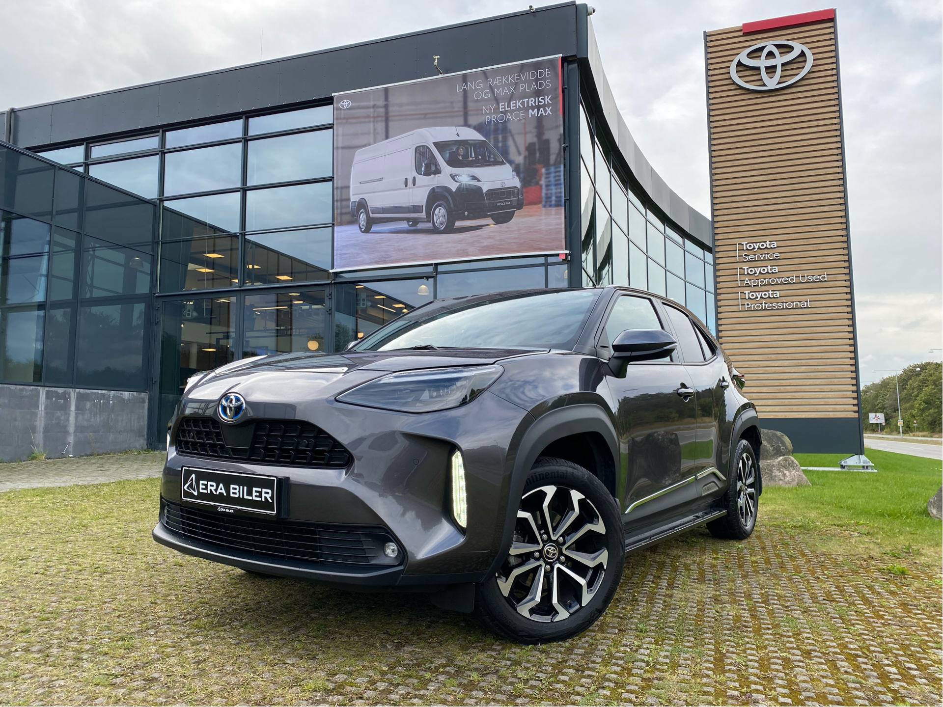 Billede af Toyota Yaris Cross 1,5 Hybrid Style Technology Plus 116HK 5d Trinl. Gear