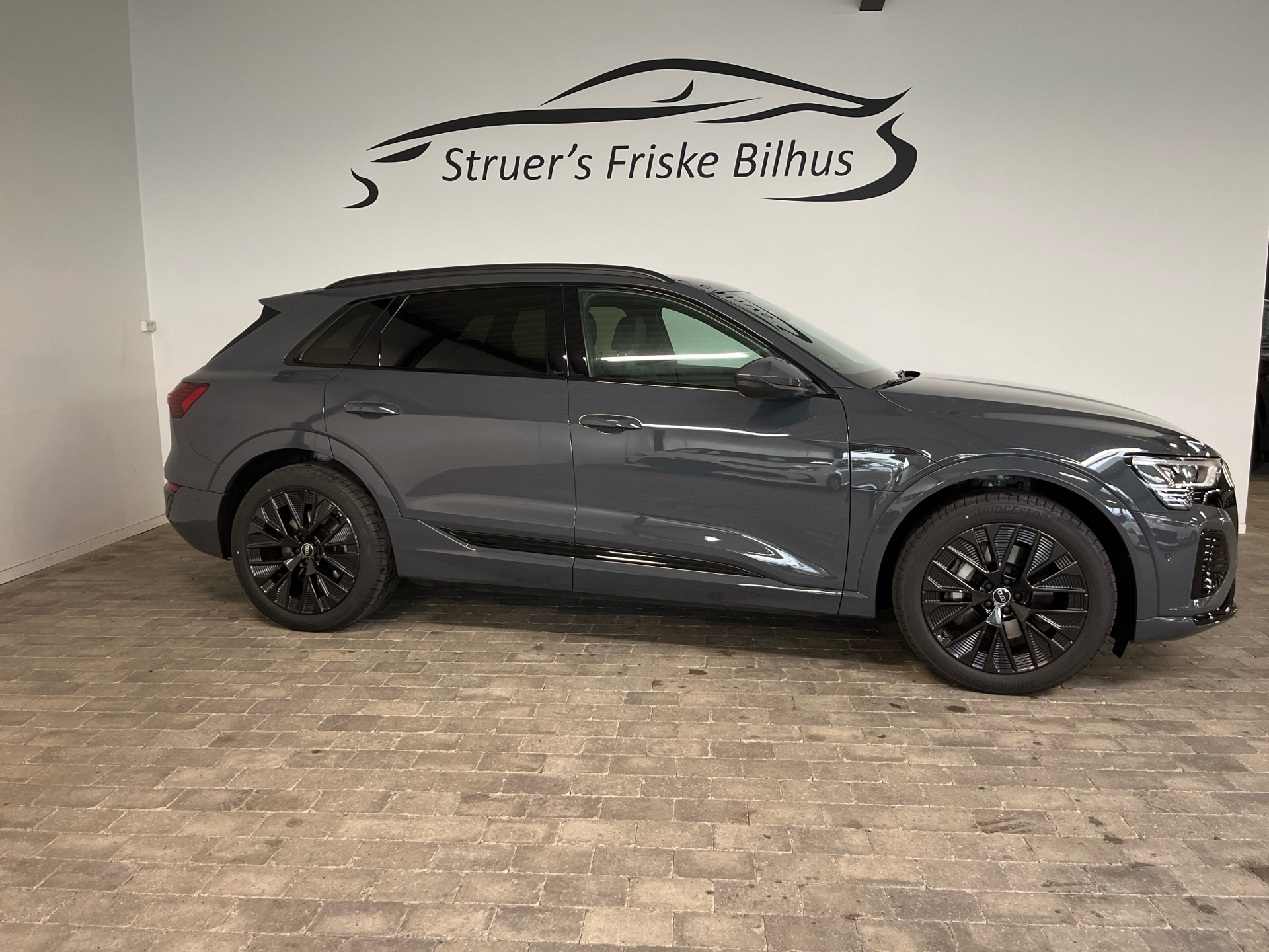 Billede af Audi Q8 50 E-tron S Line Quattro 340HK 5d Aut.