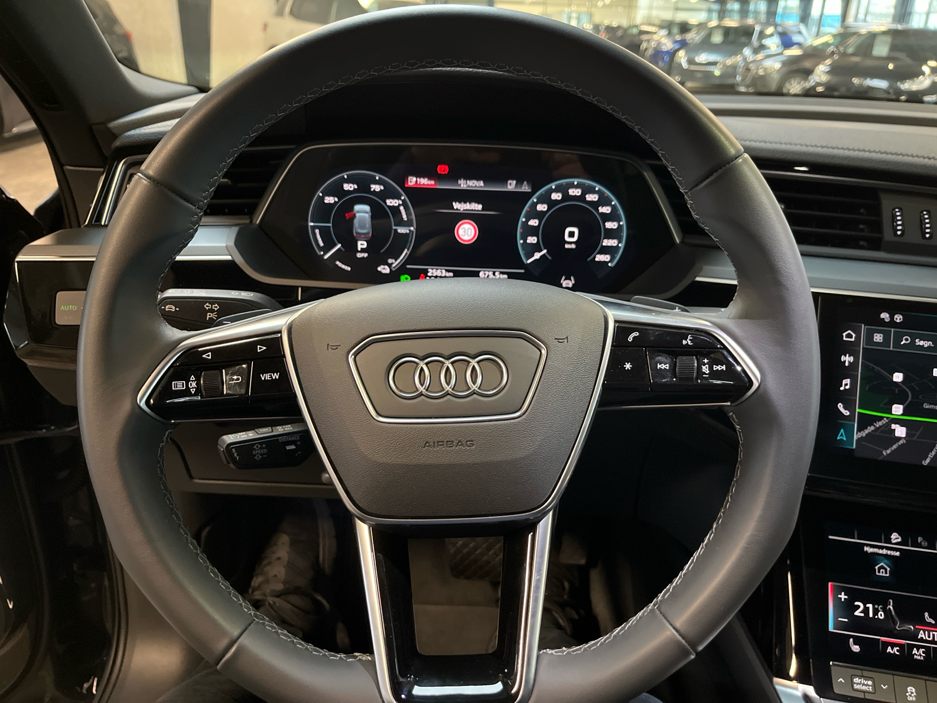 Billede af Audi Q8 50 E-tron S Line Quattro 340HK 5d Aut.