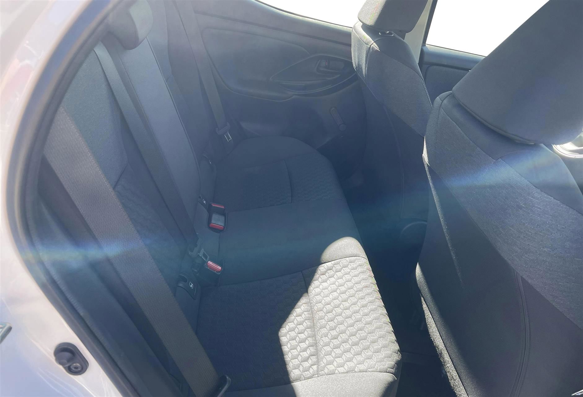 Billede af Toyota Yaris 1,0 VVT-I Essential Comfort 72HK 5d