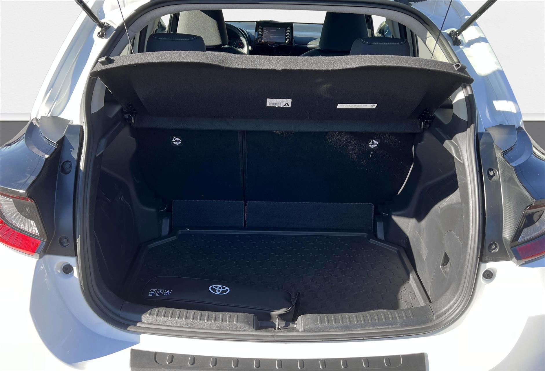 Billede af Toyota Yaris 1,0 VVT-I Essential Comfort 72HK 5d