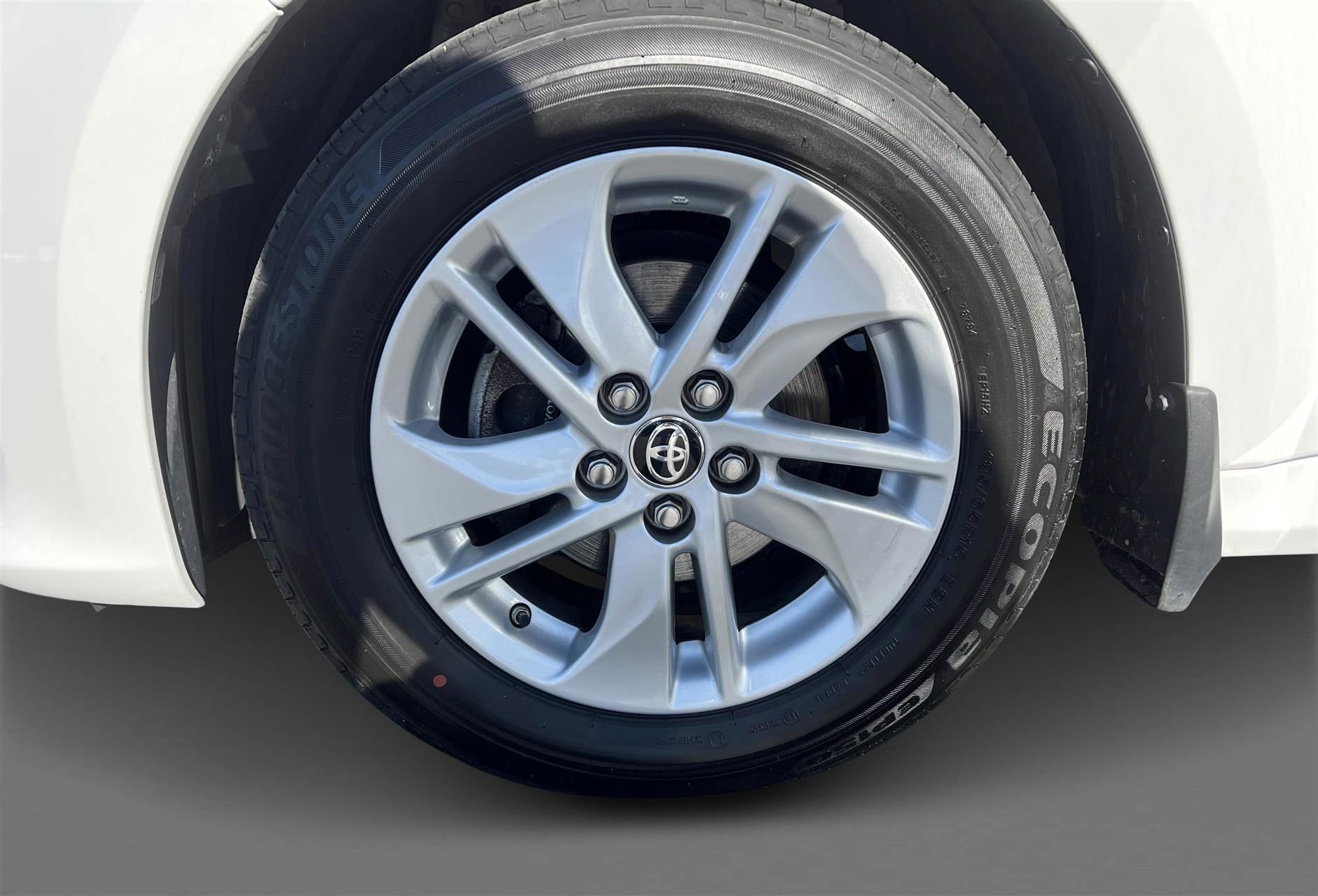 Billede af Toyota Yaris 1,0 VVT-I Essential Comfort 72HK 5d