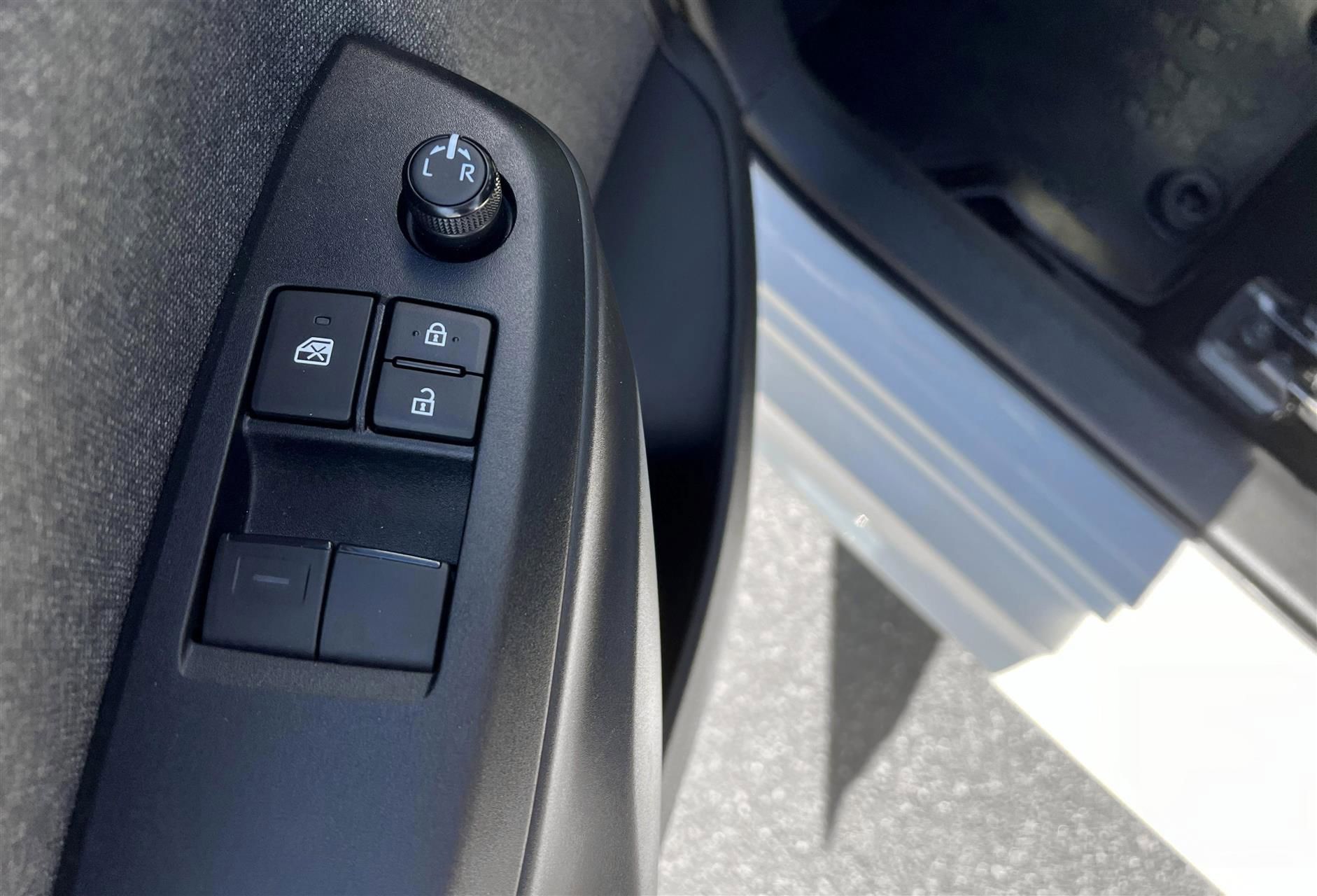 Billede af Toyota Yaris 1,0 VVT-I Essential Comfort 72HK 5d