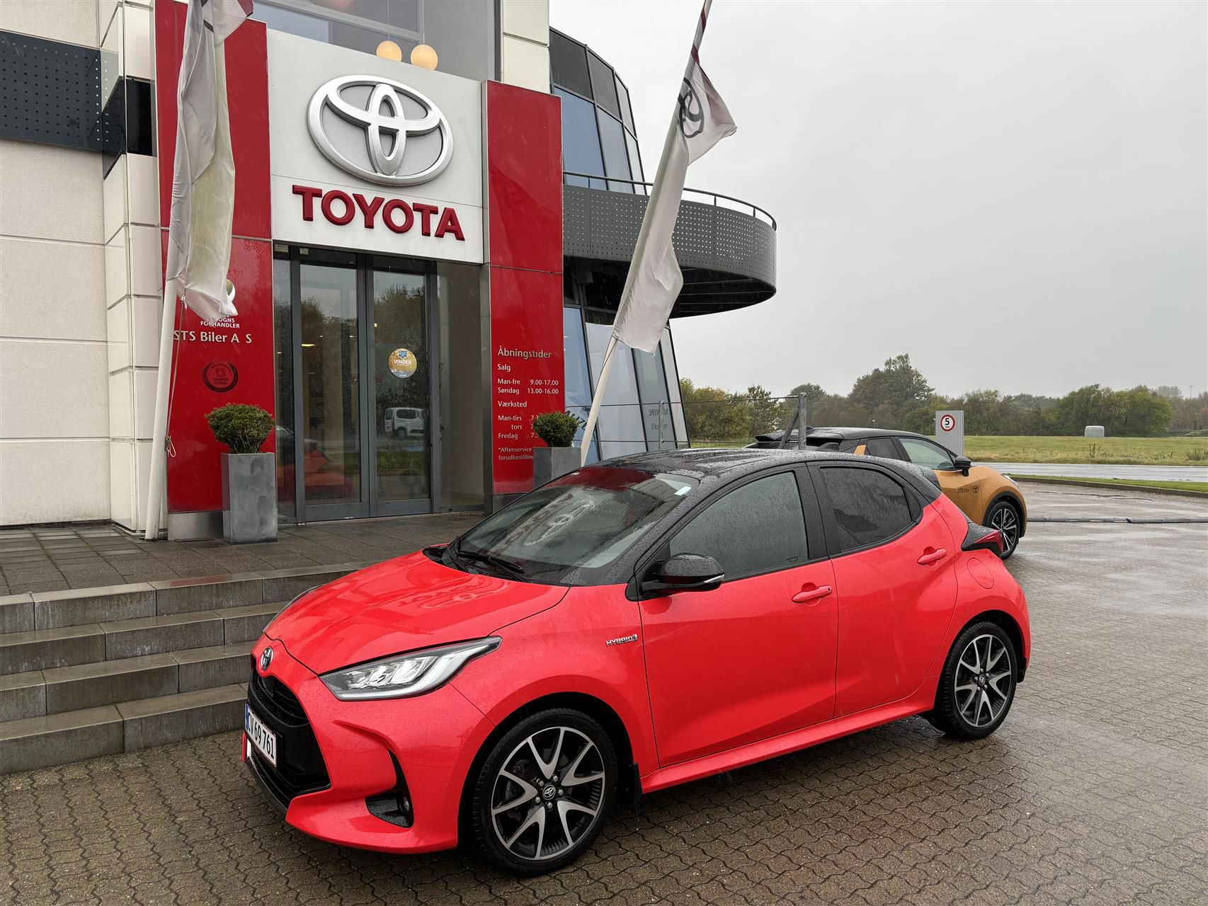 Billede af Toyota Yaris 1,5 Hybrid H3 Premier Edition 116HK 5d Trinl. Gear