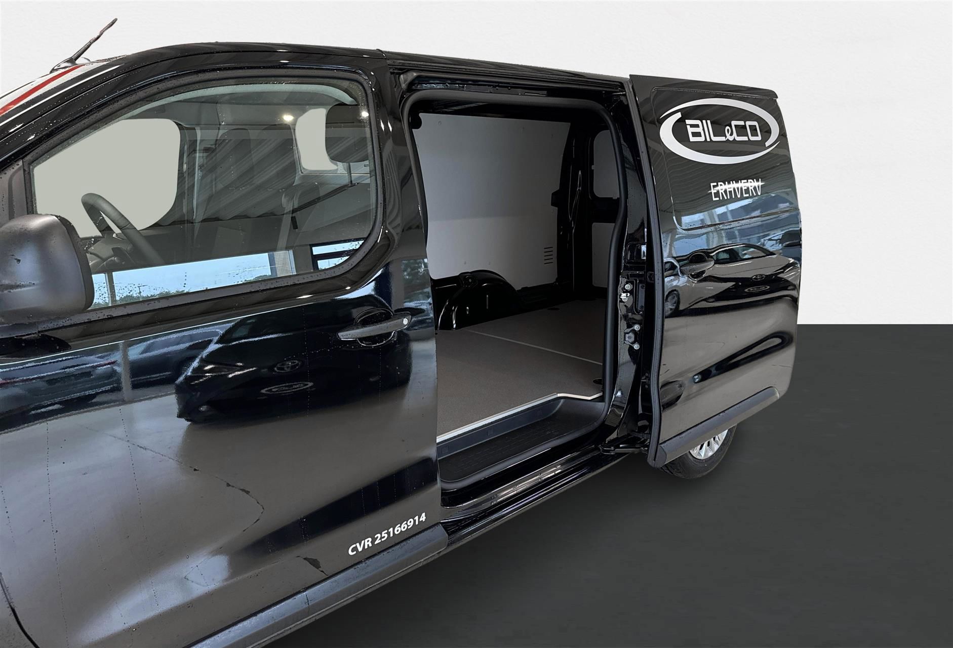 Billede af Toyota Proace Long 2,0 D Comfort Master To skydedør 144HK Van 8g Aut.