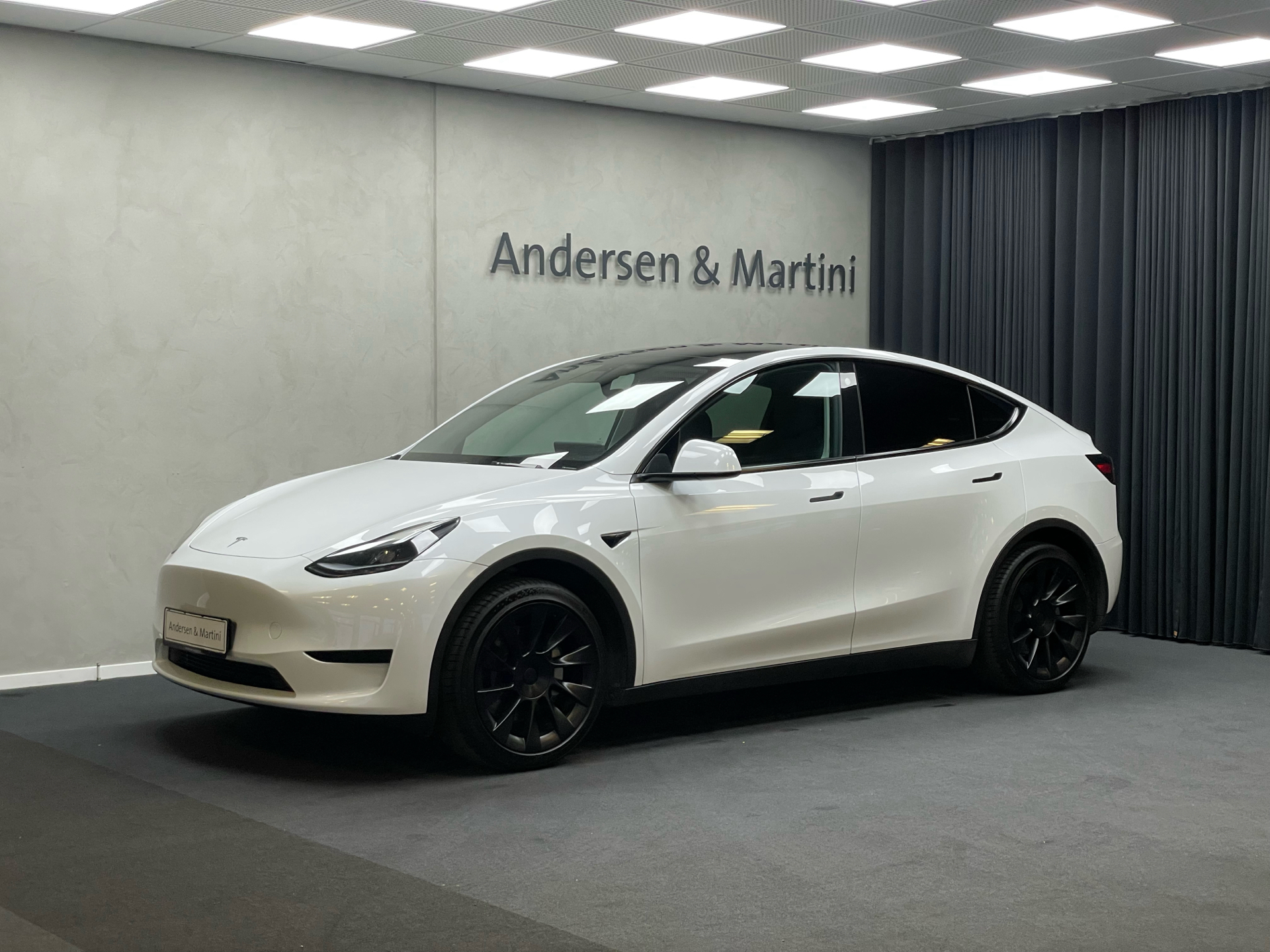 Billede af Tesla Model Y EL 20'' + Anhængertræk RWD 299HK 5d Aut. 