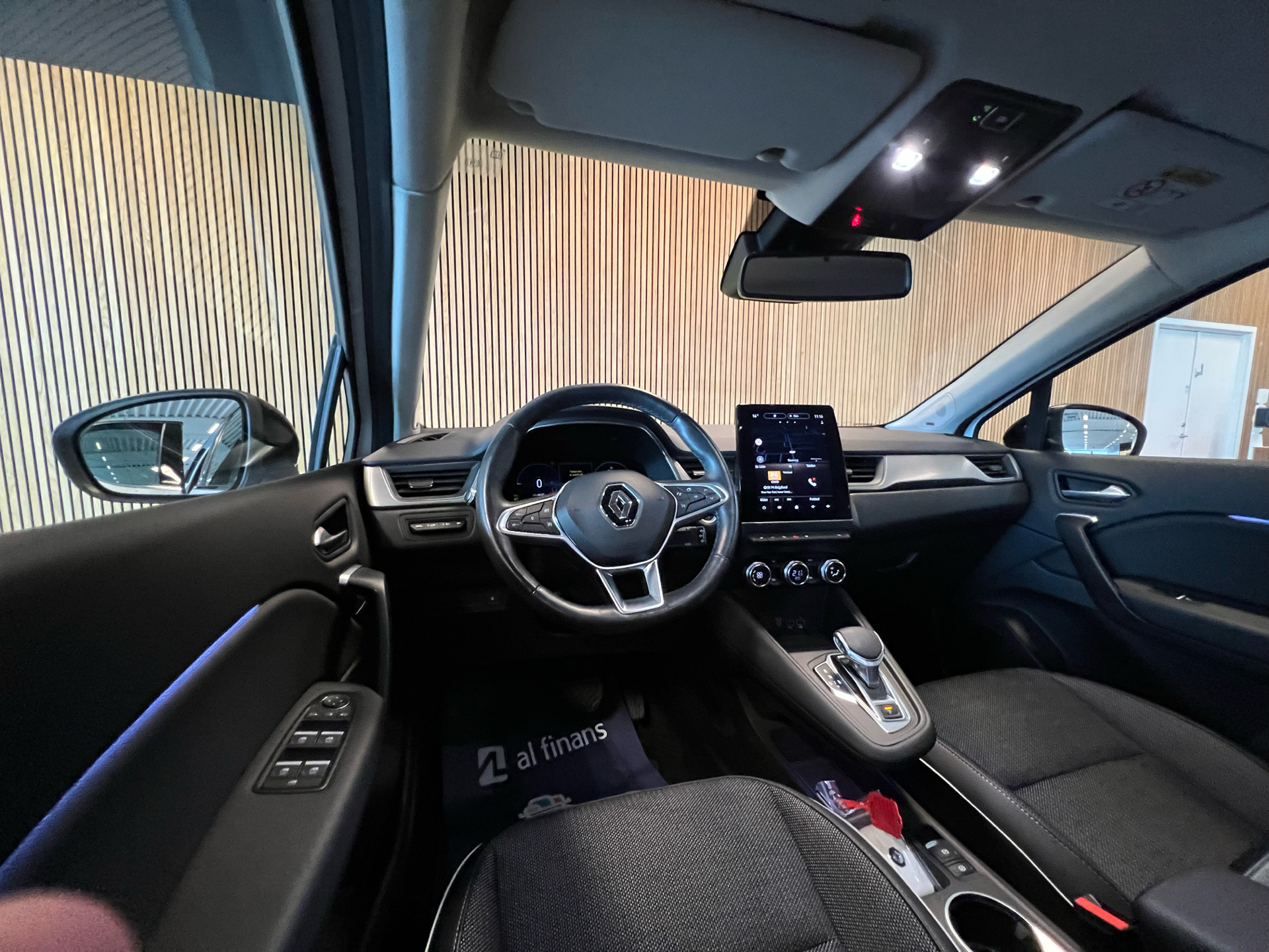 Billede af Renault Captur 1,6 E-TECH  Plugin-hybrid Intens 160HK 5d Aut.