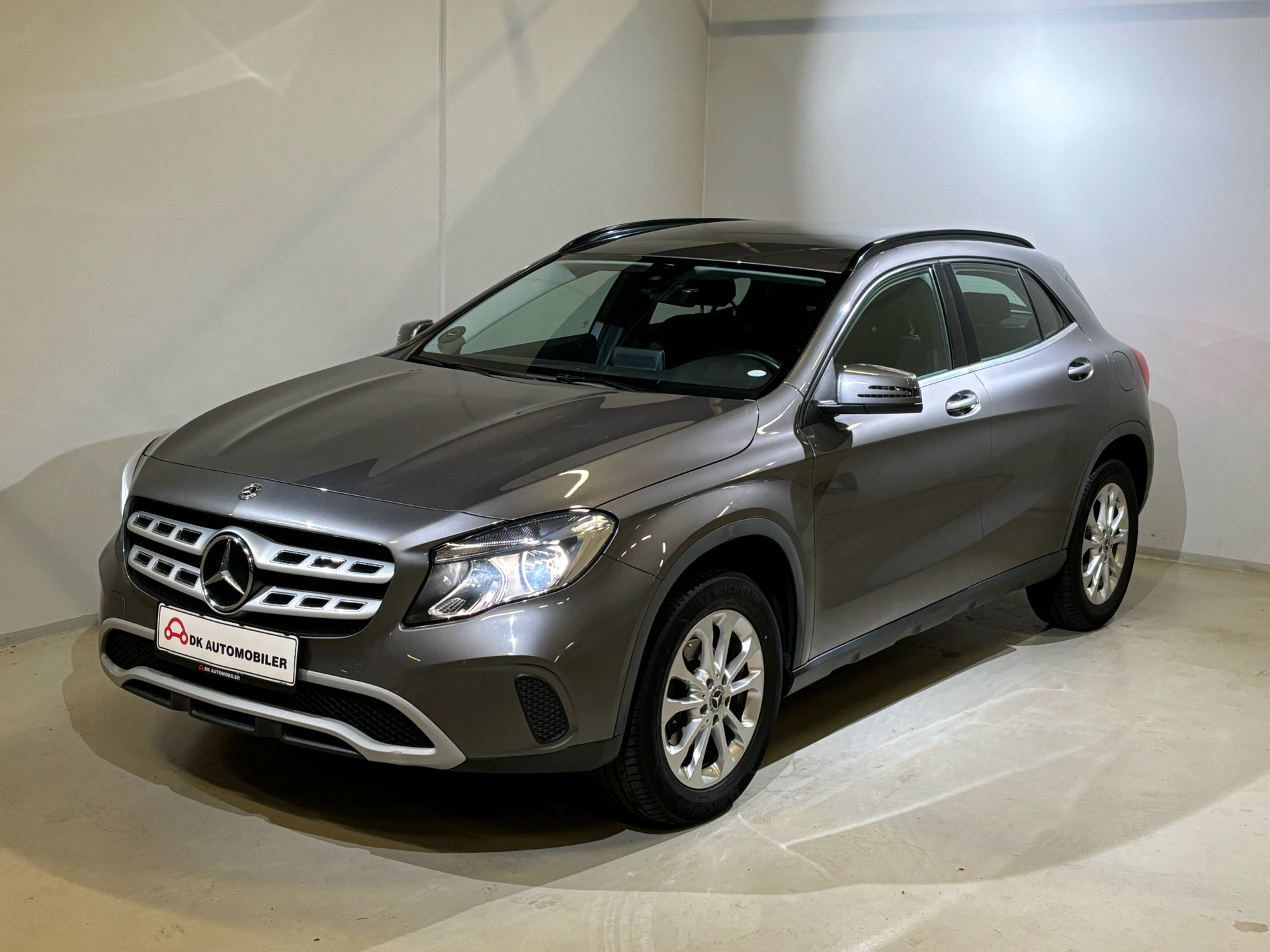 Billede af Mercedes-Benz GLA200 1,6 Progressive 156HK 5d 6g