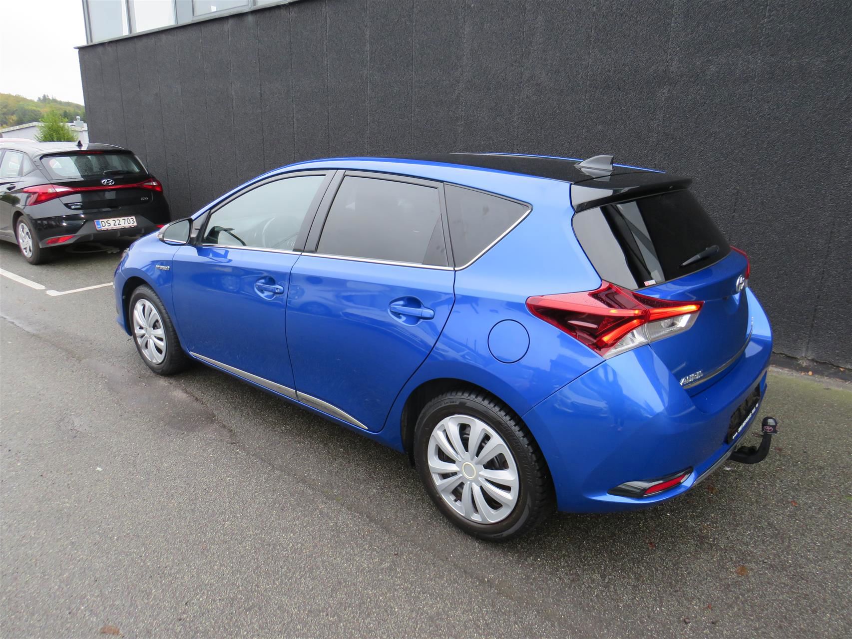 Billede af Toyota Auris 1,8 Hybrid Selected Bi-tone 136HK 5d Aut.