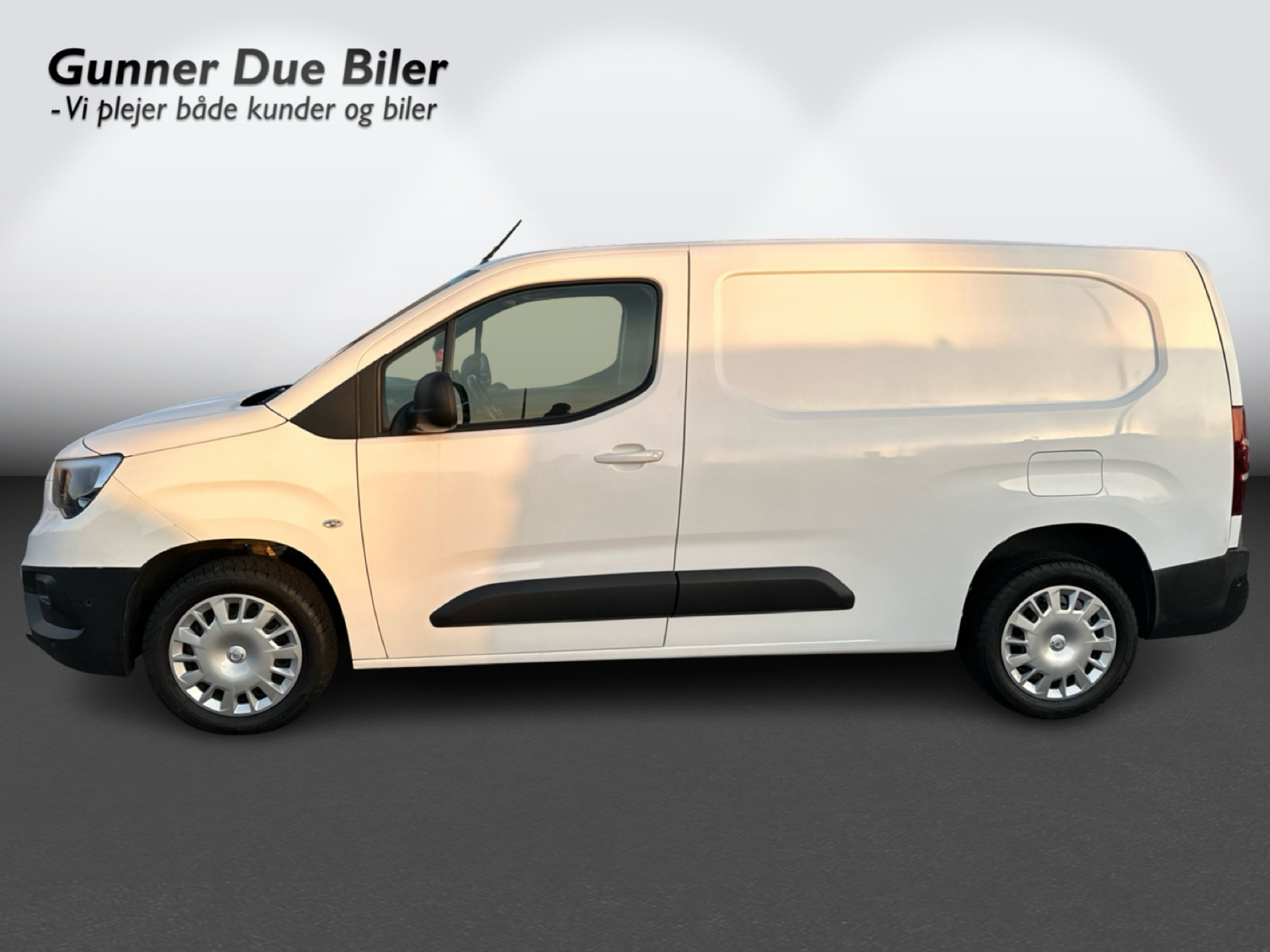 Billede af Opel Combo L2V2 1,5 D Enjoy EAT8 130HK Van 8g Aut.