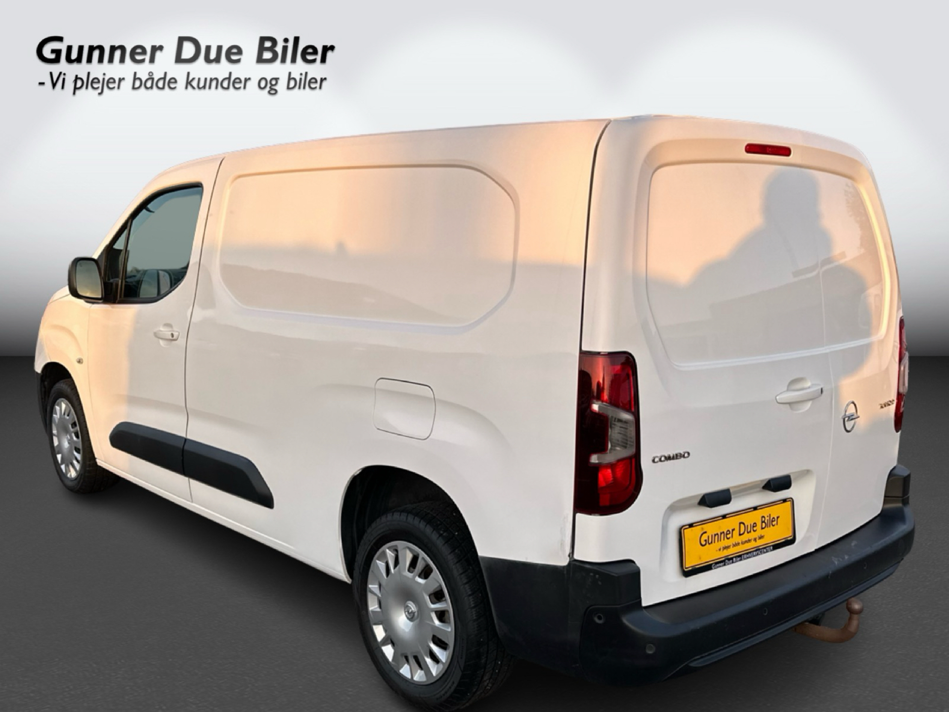 Billede af Opel Combo L2V2 1,5 D Enjoy EAT8 130HK Van 8g Aut.