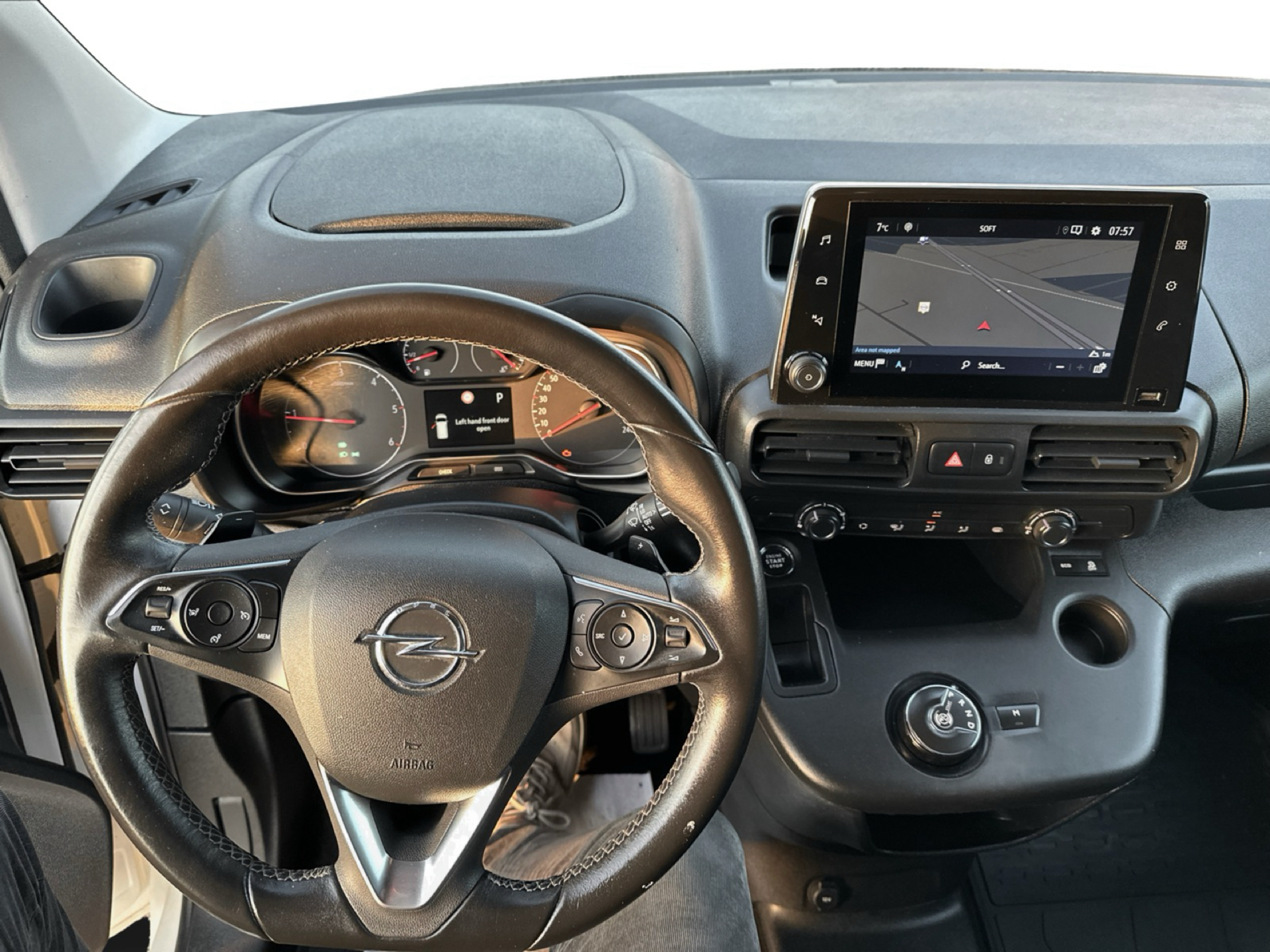 Billede af Opel Combo L2V2 1,5 D Enjoy EAT8 130HK Van 8g Aut.