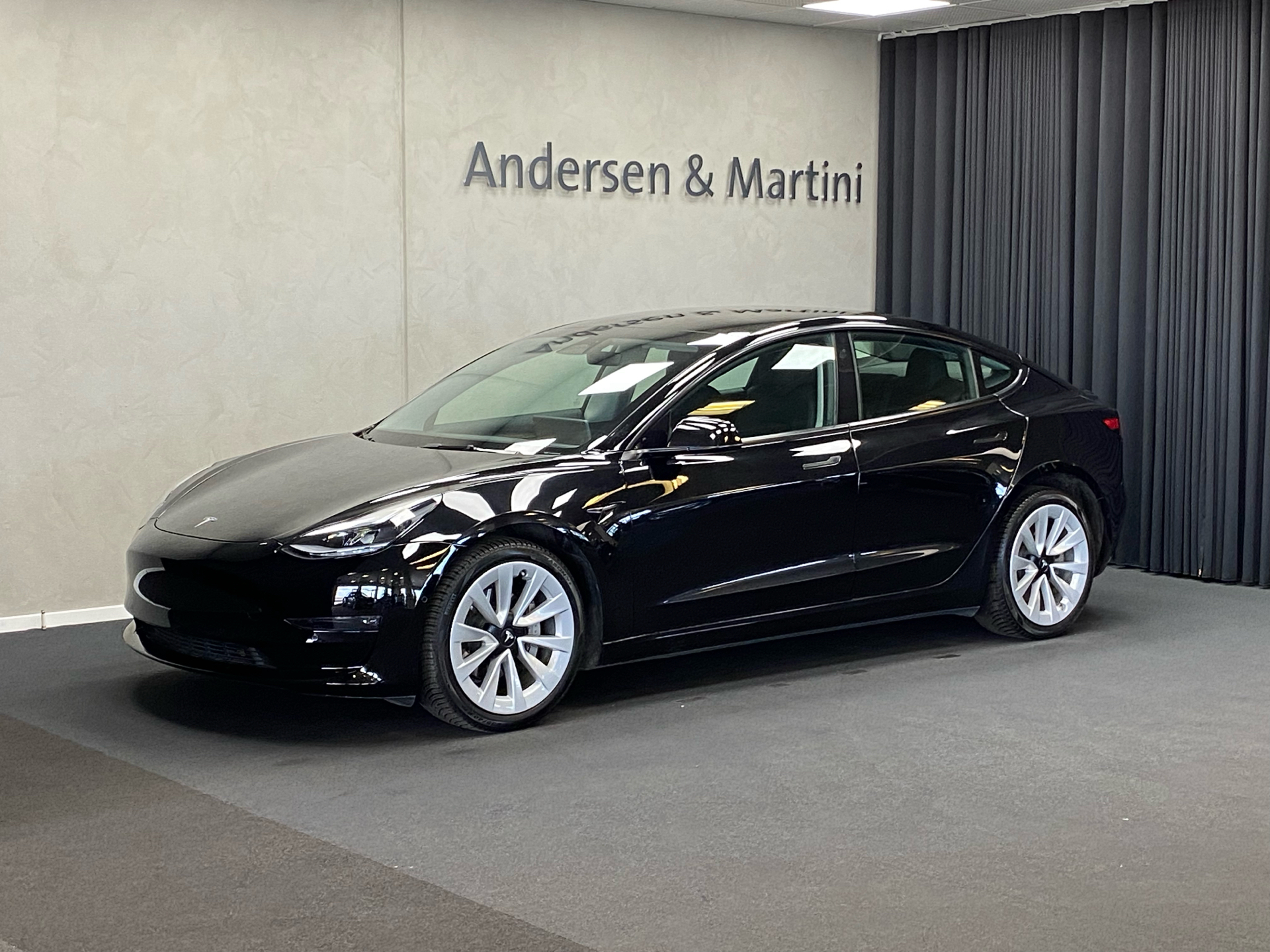 Billede af Tesla Model 3 EL Long Range 19'' AWD 498HK Aut. 