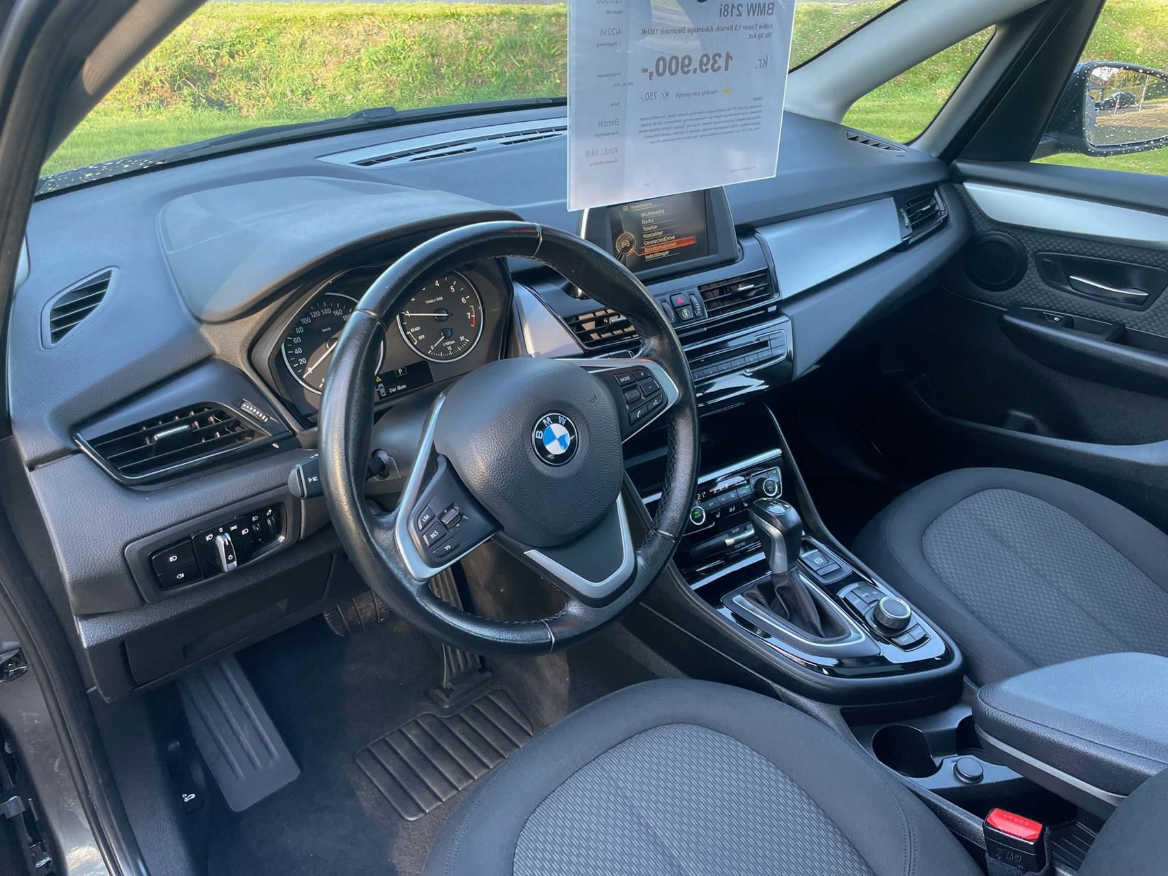 Billede af BMW 218i Active Tourer 1,5 Advantage Steptronic 136HK Stc 8g Aut.