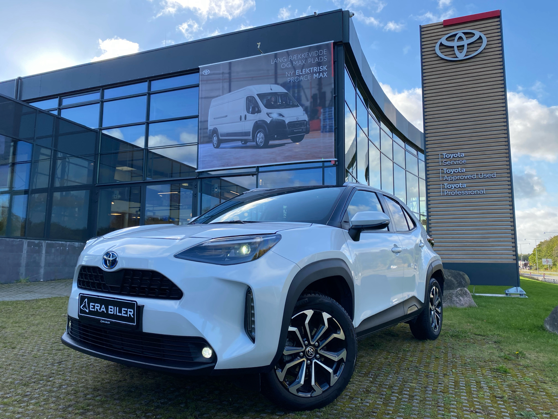 Billede af Toyota Yaris Cross 1,5 Hybrid Style 116HK 5d Trinl. Gear