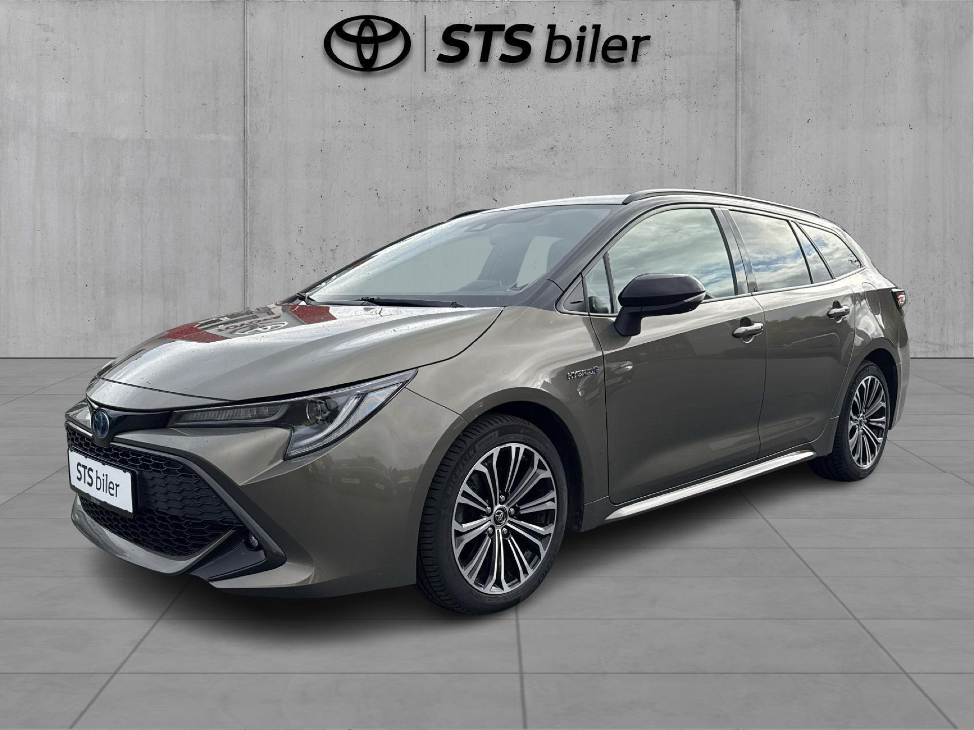 Billede af Toyota Corolla Touring Sports 2,0 Hybrid H3 Premium E-CVT 180HK Stc 6g Aut.