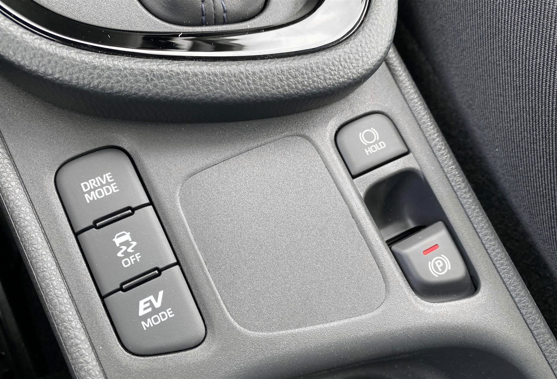 Billede af Toyota Yaris Cross 1,5 Hybrid Style Comfort 116HK 5d Trinl. Gear