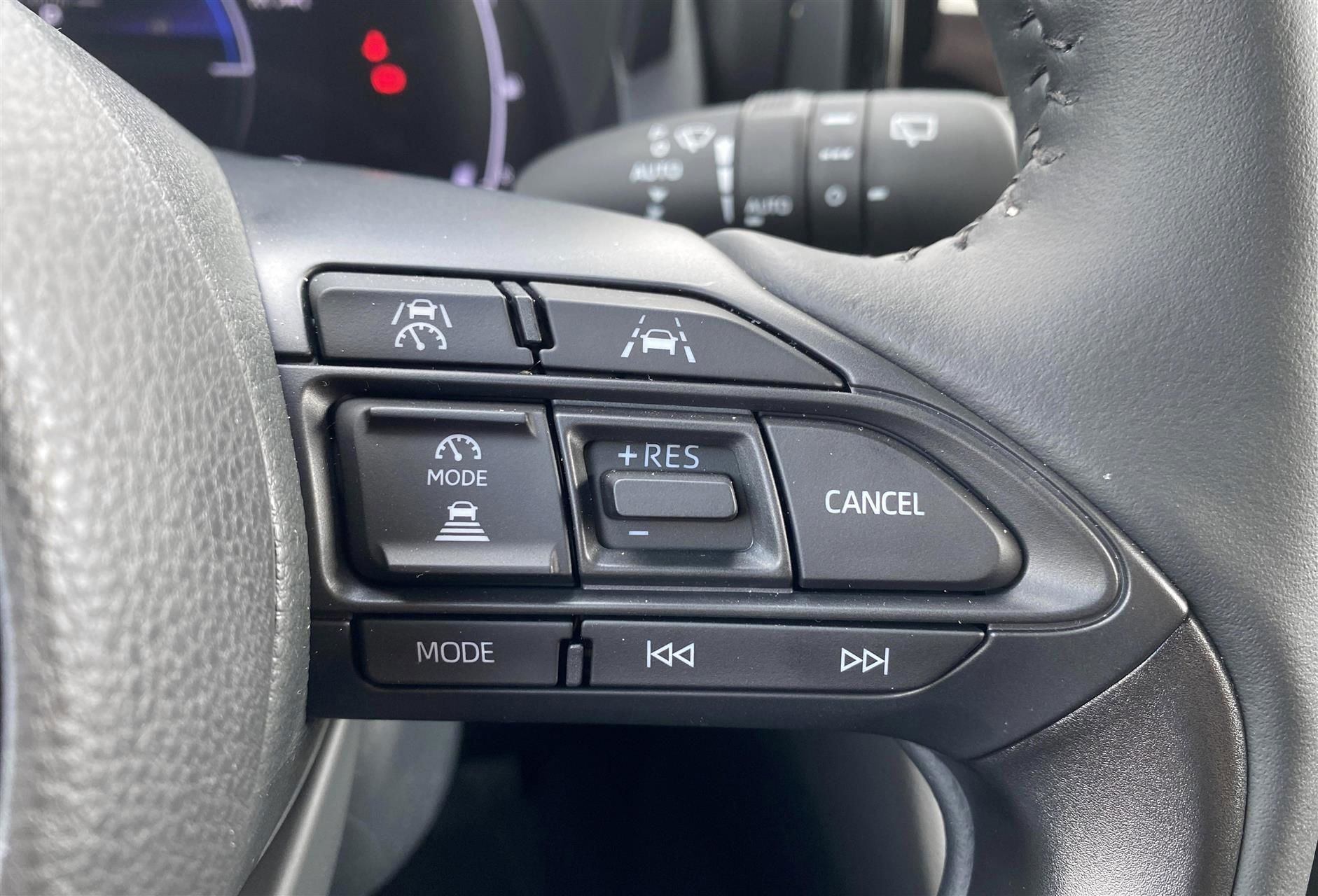 Billede af Toyota Yaris Cross 1,5 Hybrid Style Comfort 116HK 5d Trinl. Gear