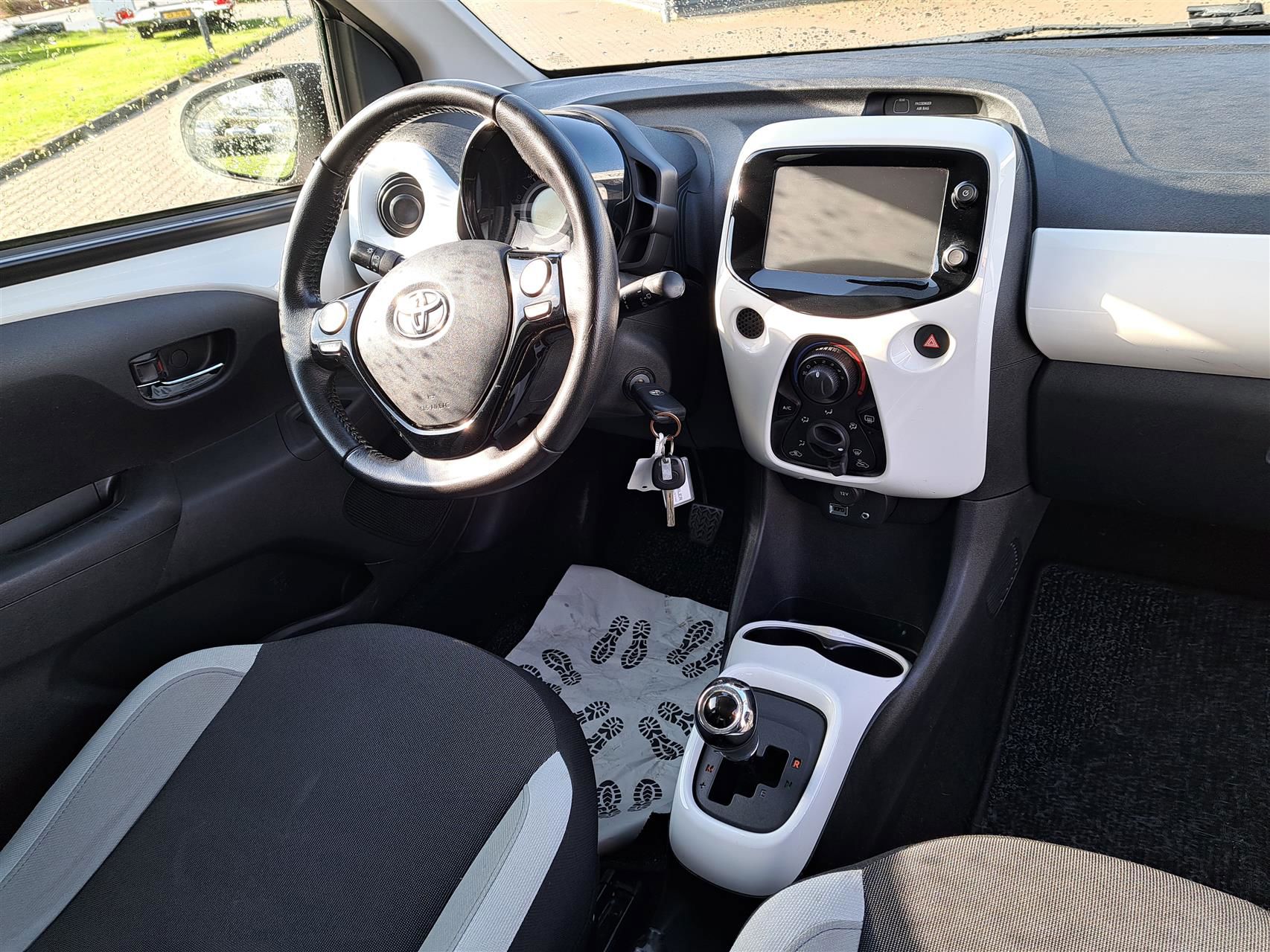 Billede af Toyota Aygo 1,0 VVT-I X-Play + X-Touch X-Shift 69HK 5d Aut.