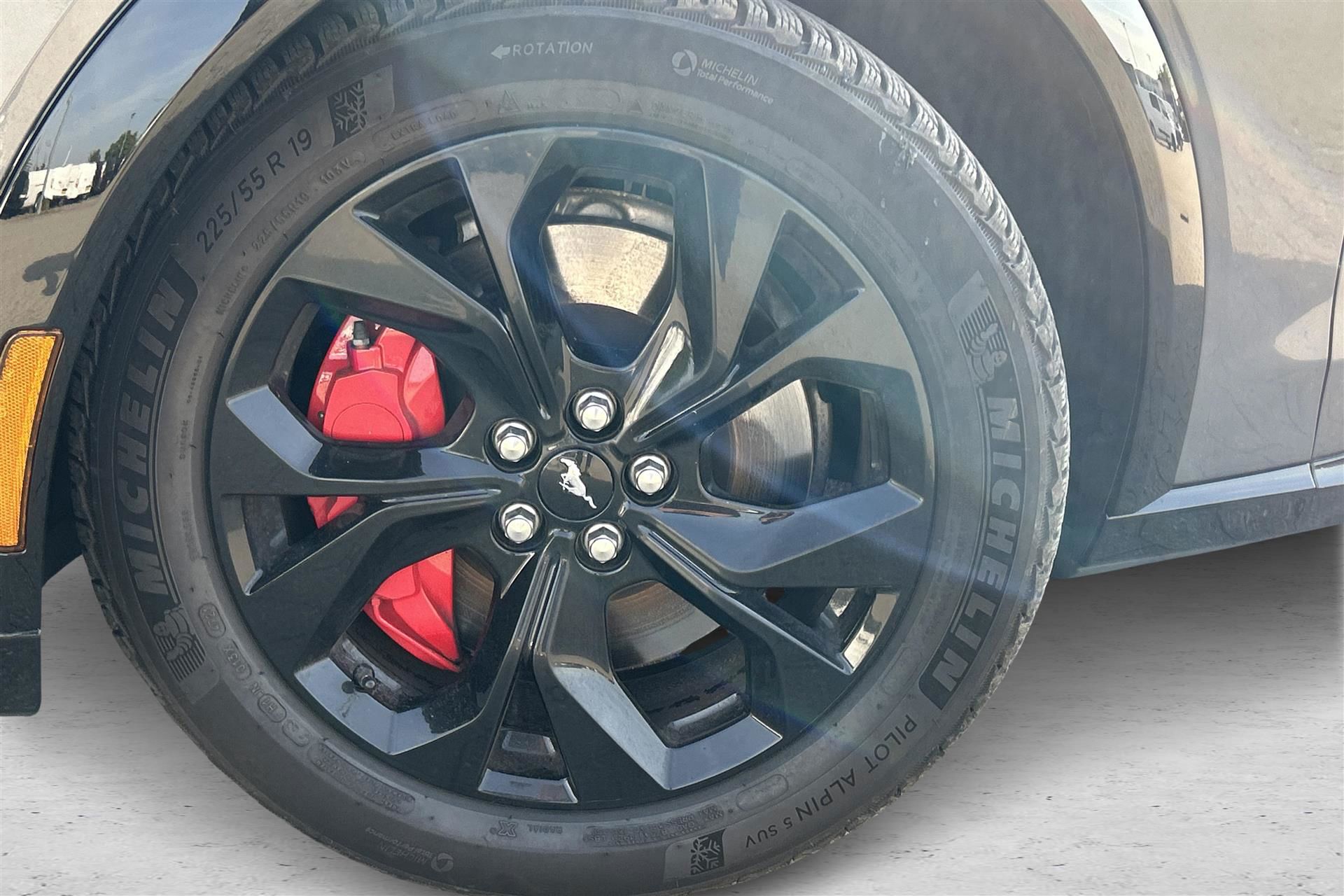 Billede af Ford Mustang Mach-E EL SR Premium AWD 269HK 5d Aut.