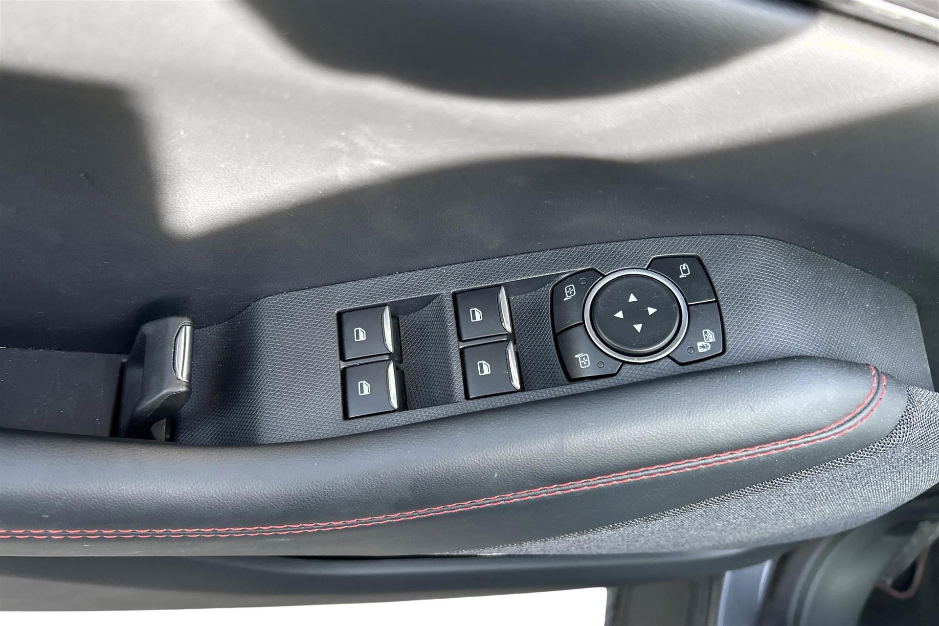 Billede af Ford Mustang Mach-E EL SR Premium AWD 269HK 5d Aut.