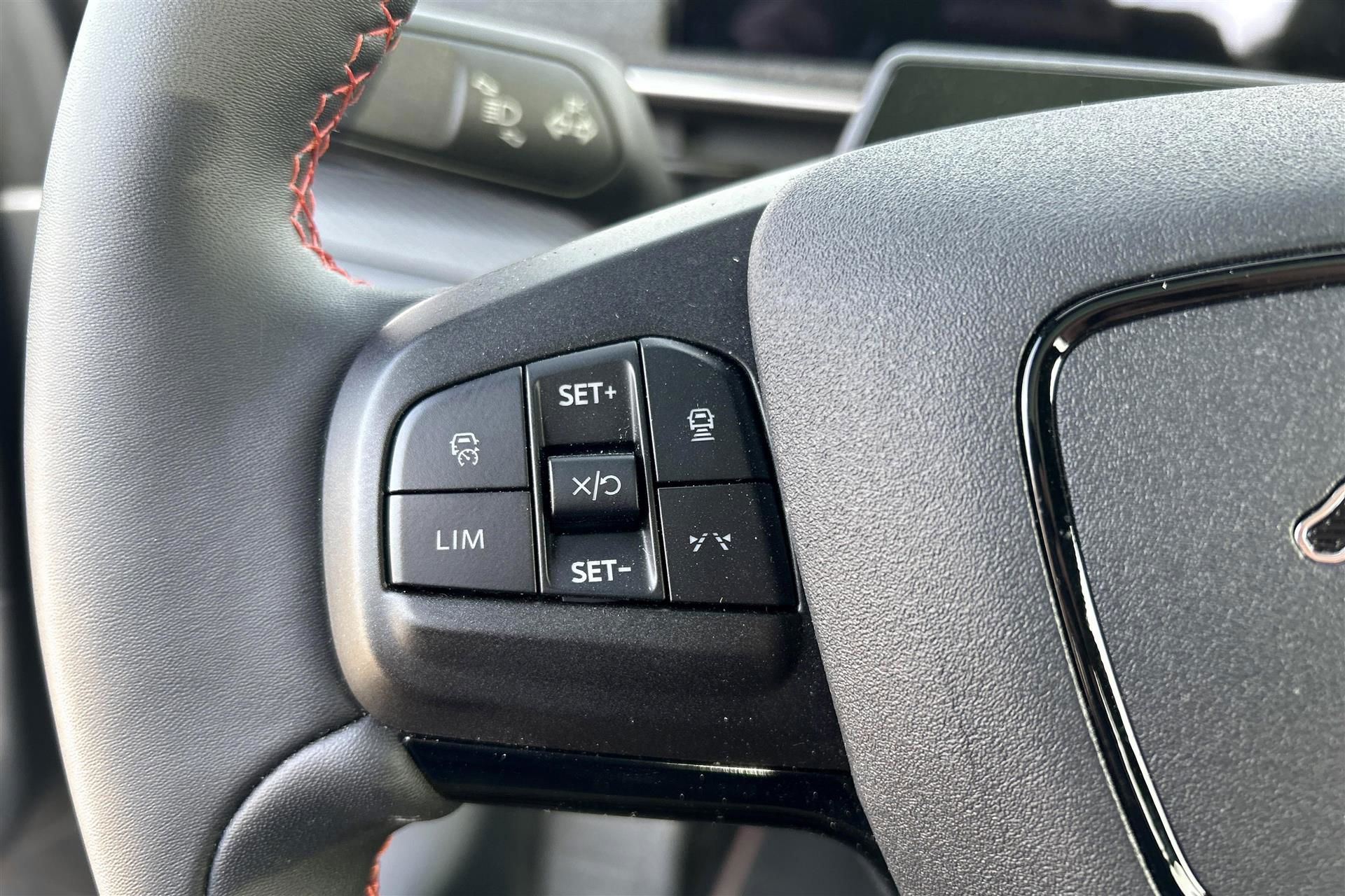 Billede af Ford Mustang Mach-E EL SR Premium AWD 269HK 5d Aut.