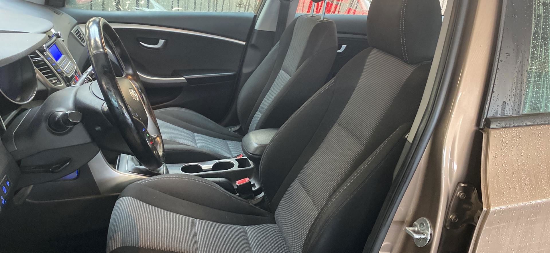 Billede af Hyundai i30 Cw 1,6 CRDi XTR ISG 110HK Stc 6g