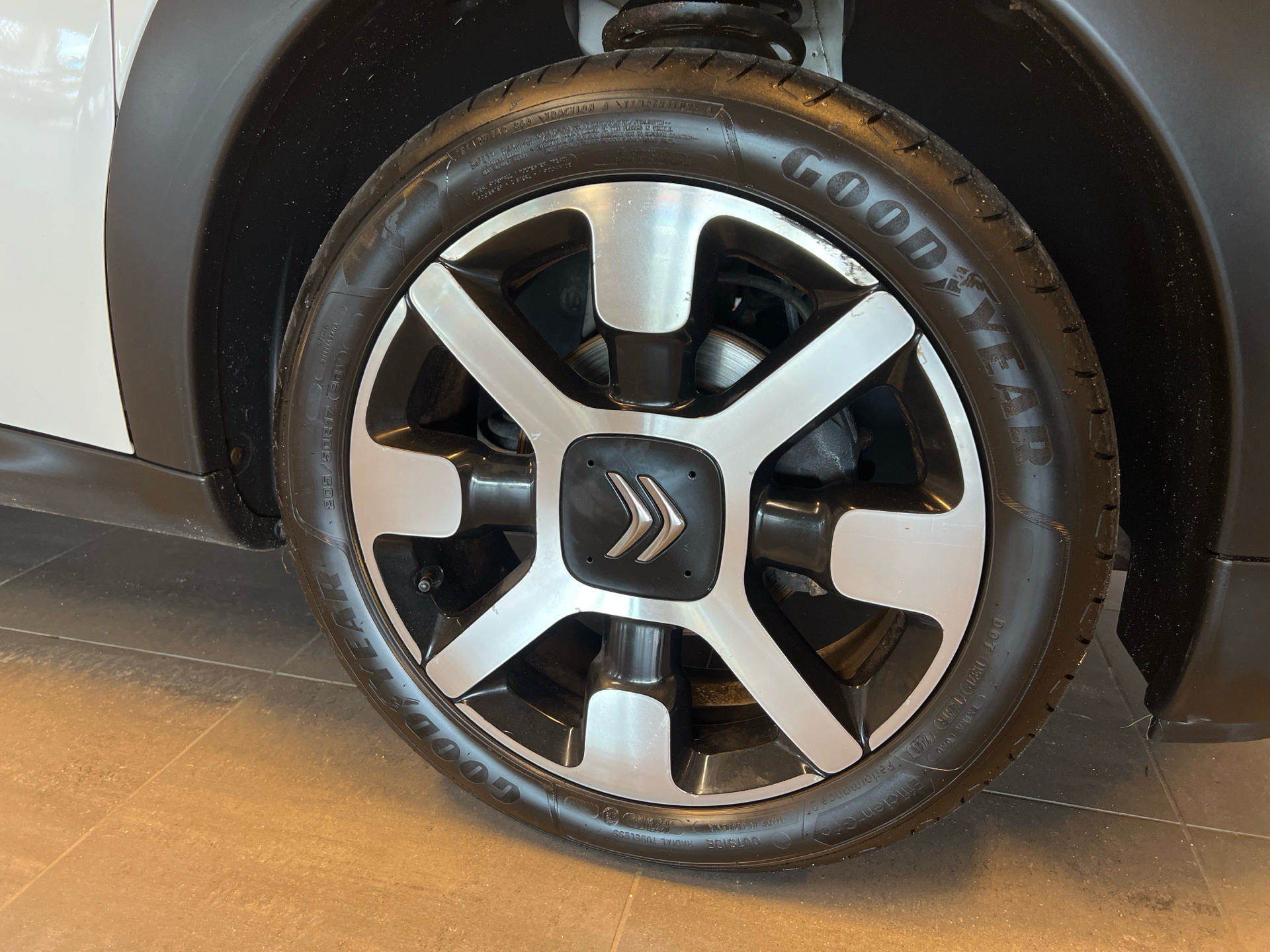 Billede af Citroën C4 Cactus 1,6 e-HDi Shine ETG6 92HK 5d 6g Aut.