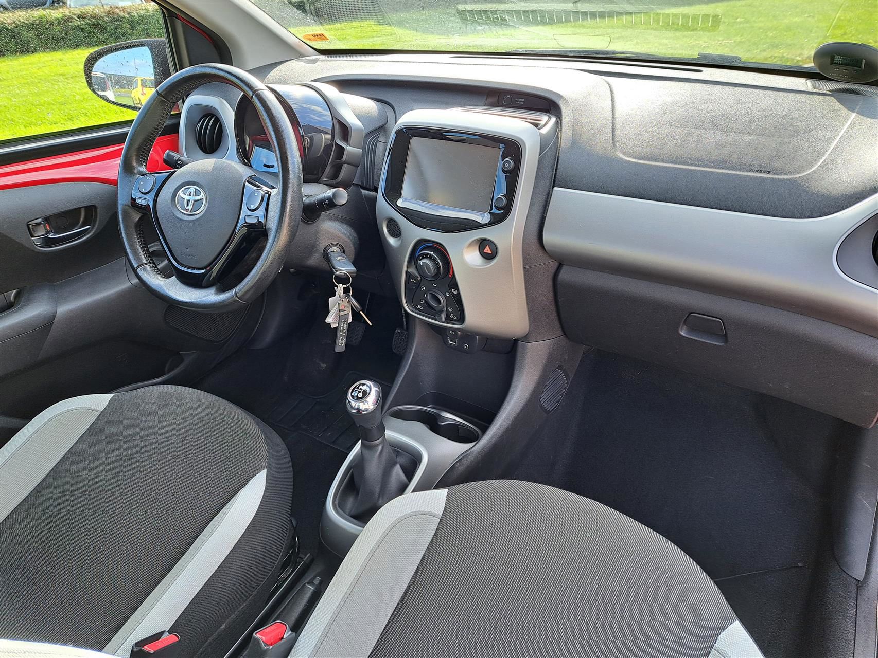 Billede af Toyota Aygo 1,0 VVT-I X-Play + Plus pakke 69HK 5d