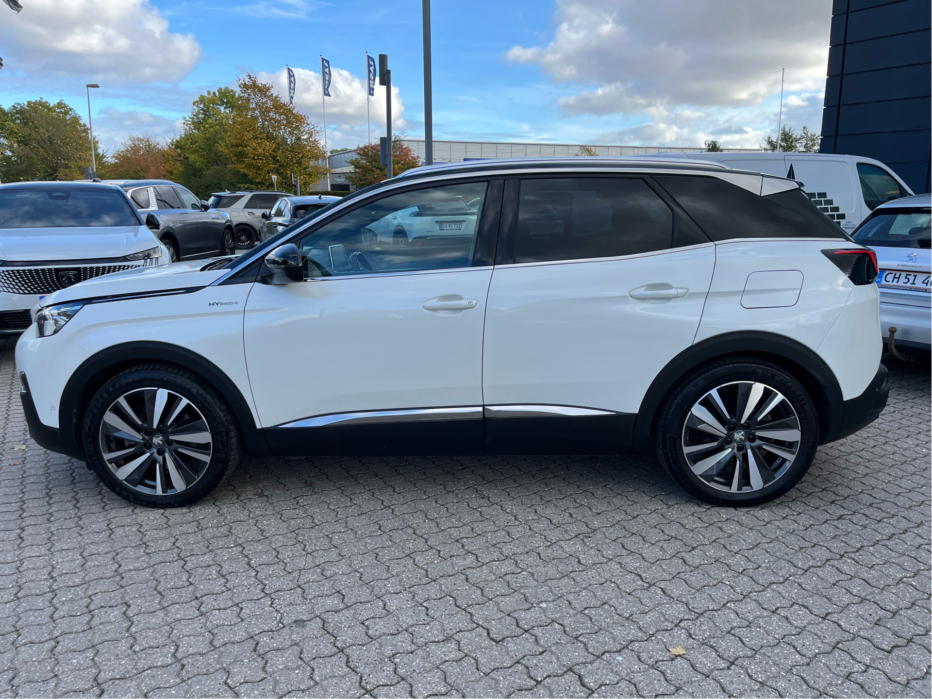 Billede af Peugeot 3008 1,6 PureTech  Plugin-hybrid GT Premium AWD EAT8 300HK 5d 8g Aut.