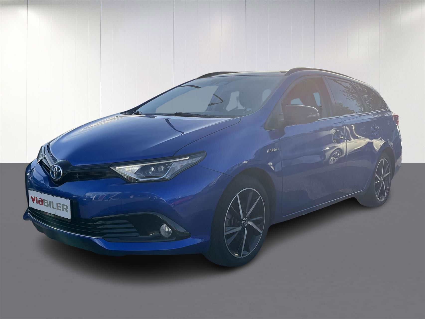 Billede af Toyota Auris Touring Sports 1,8 Hybrid H2 Selected Bi-tone 136HK Stc Aut.