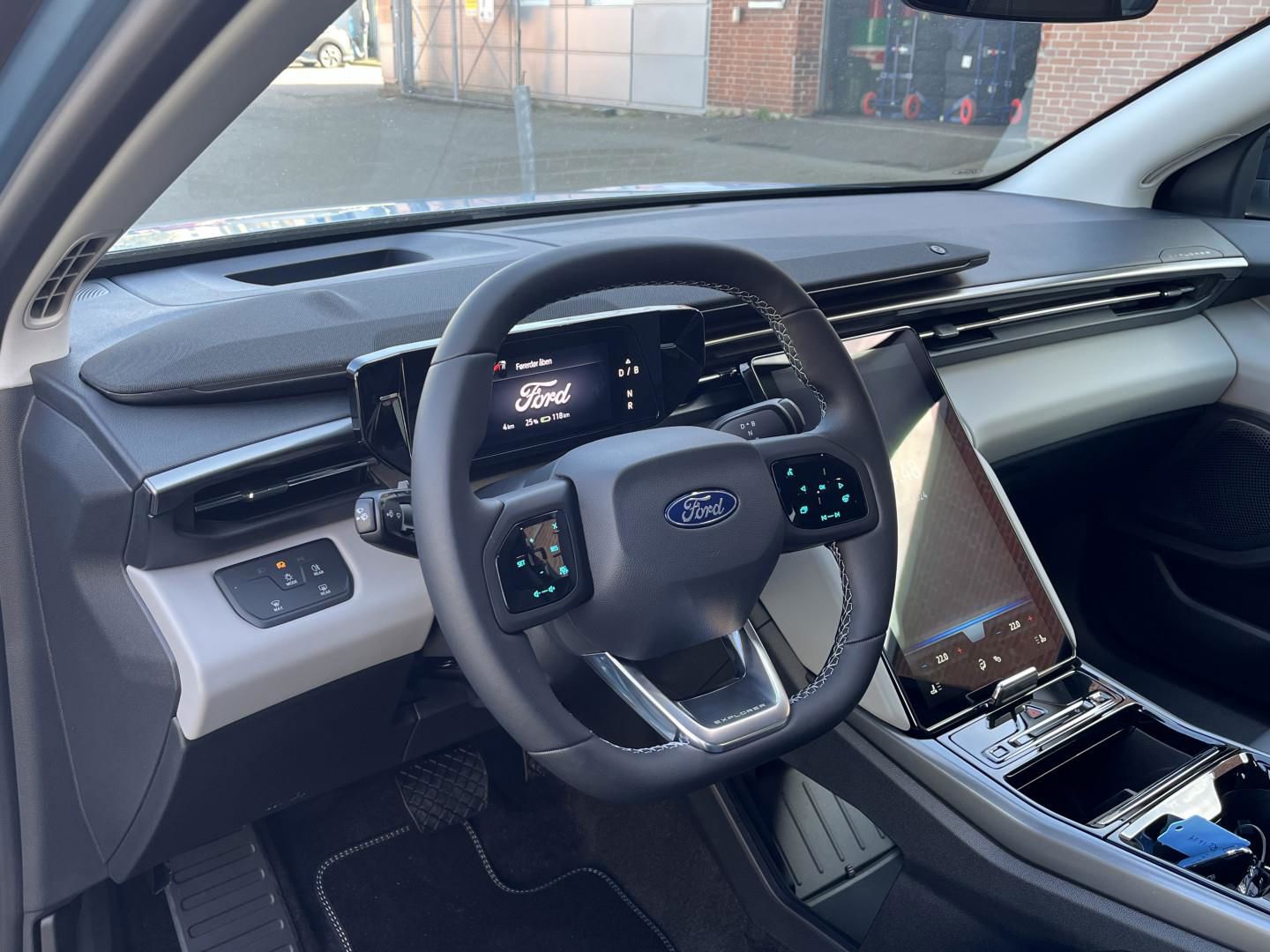 Billede af Ford Explorer EL UR Select RWD 286HK 5d Aut.
