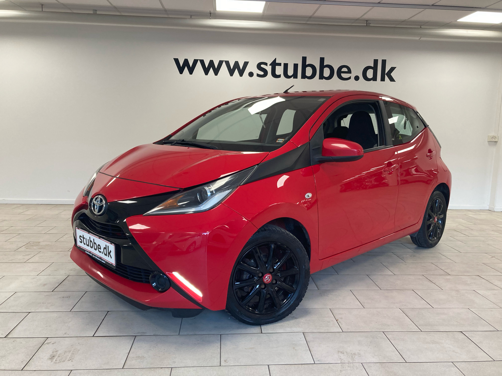 Billede af Toyota Aygo 1,0 VVT-I X-Play + X-Touch 69HK 5d