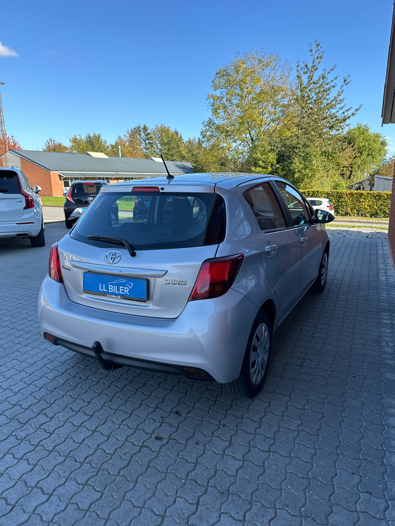 Billede af Toyota Yaris 1,3 VVT-I T2 Limited Edition 100HK 5d 6g