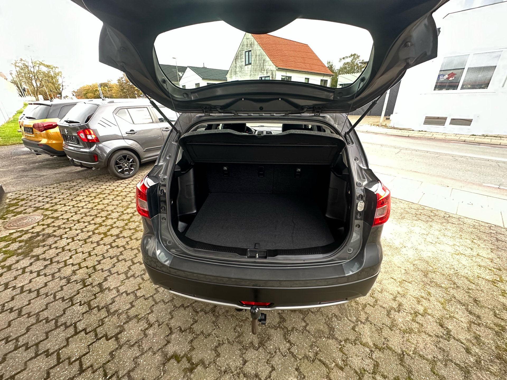 Billede af Suzuki S-Cross 1,0 Boosterjet Active 112HK 5d