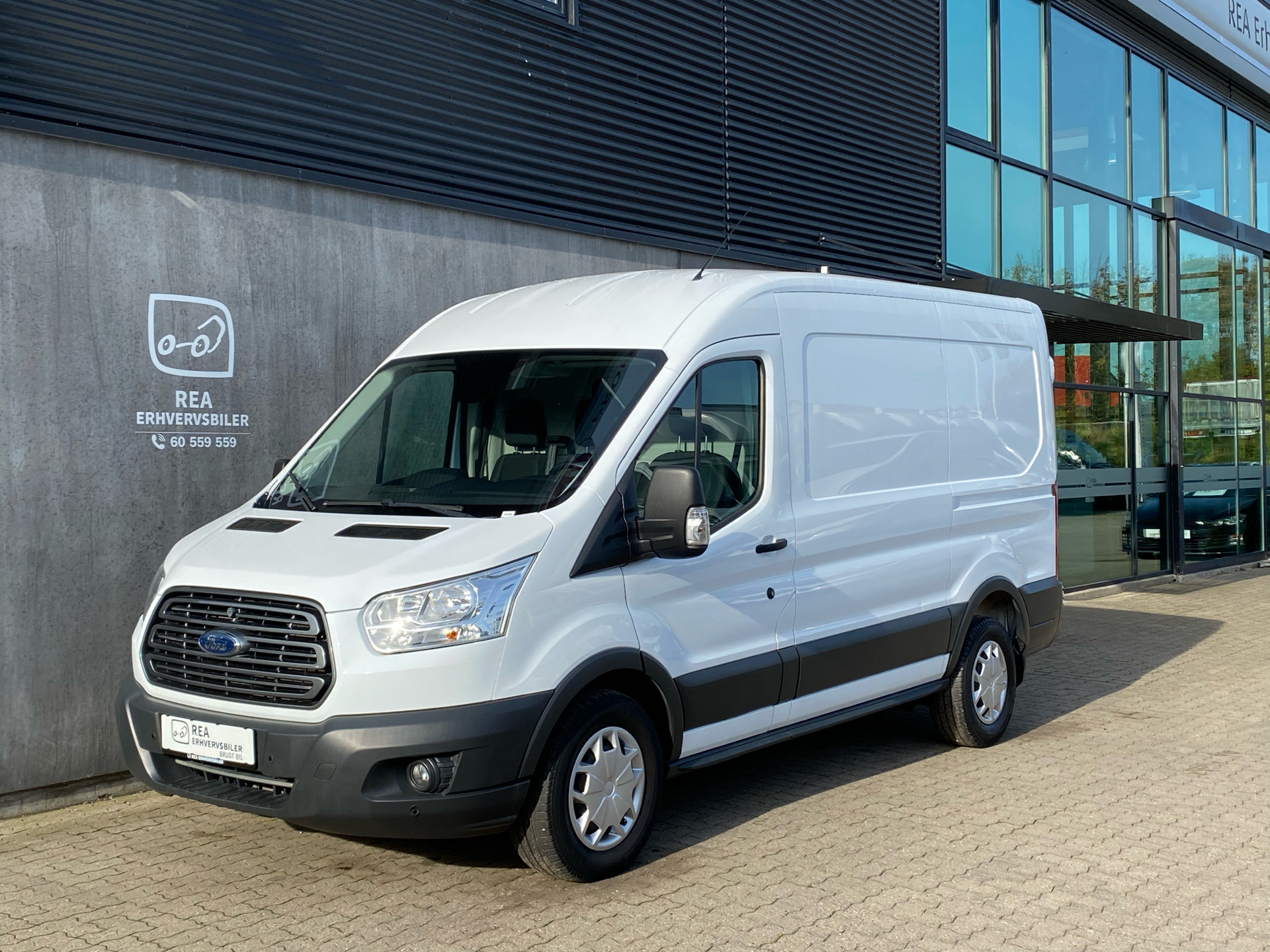 Billede af Ford Transit 350 L2H2 2,0 TDCi Trend 170HK Van 6g Aut.