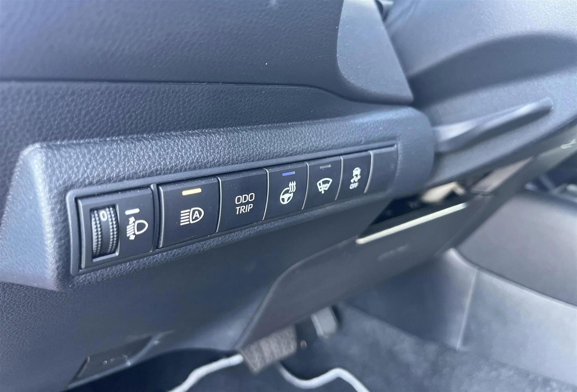 Billede af Toyota Corolla Touring Sports 1,8 Hybrid Active Comfort Pack E-CVT 140HK Stc Trinl. Gear