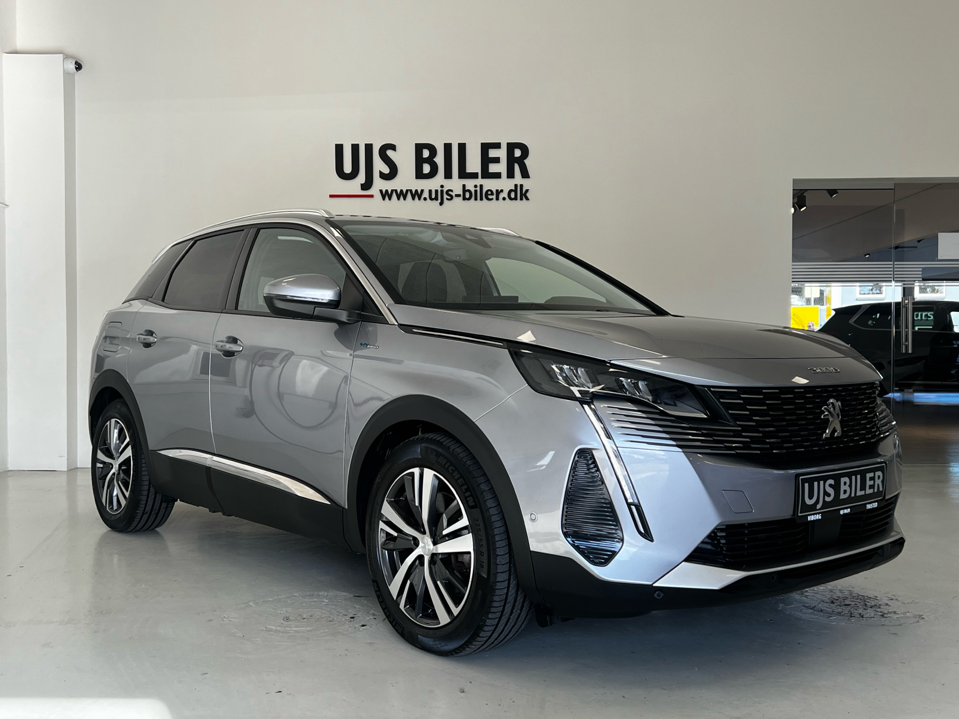 Billede af Peugeot 3008 1,6 PureTech  Plugin-hybrid Allure Pack EAT8 225HK 5d 8g Aut.