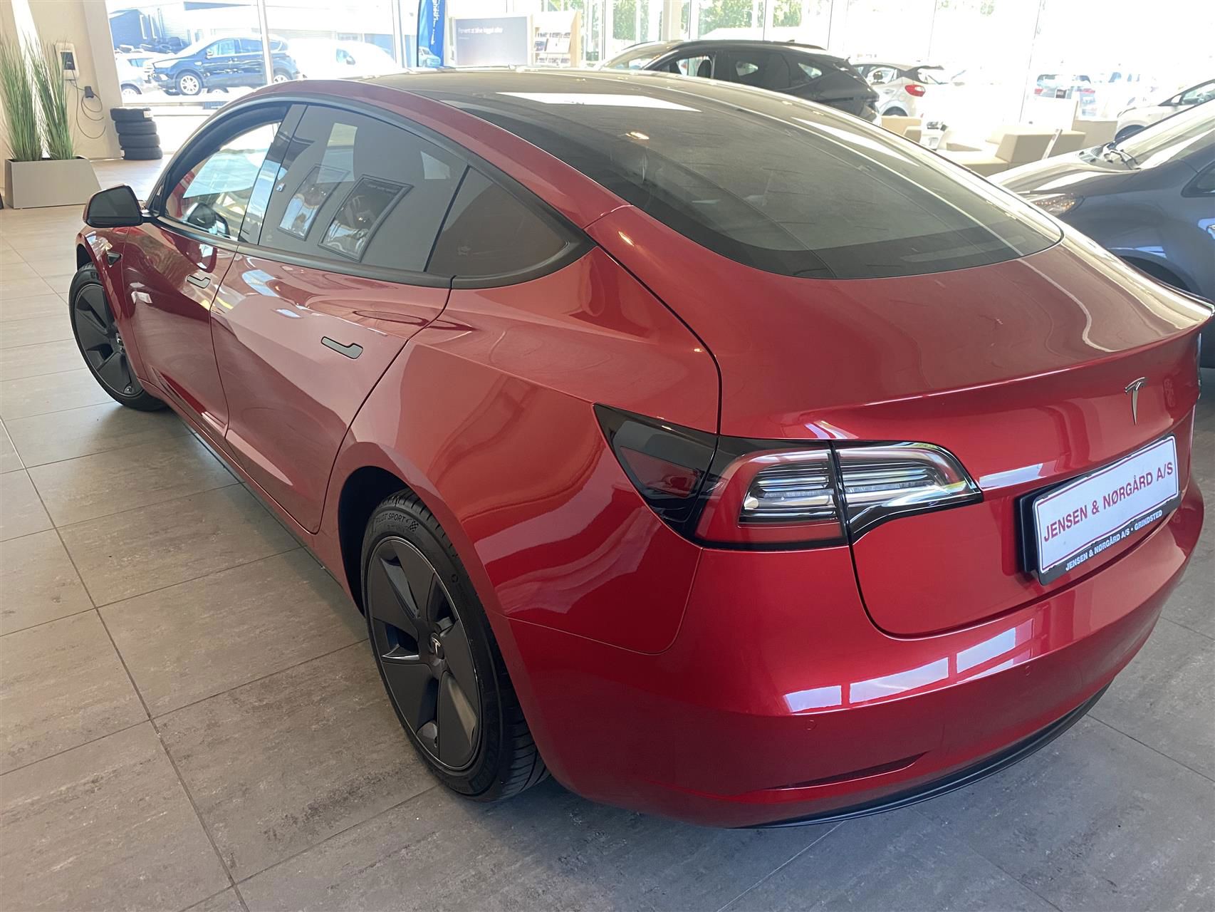 Billede af Tesla Model 3 EL Standard Range Plus 325HK Aut.