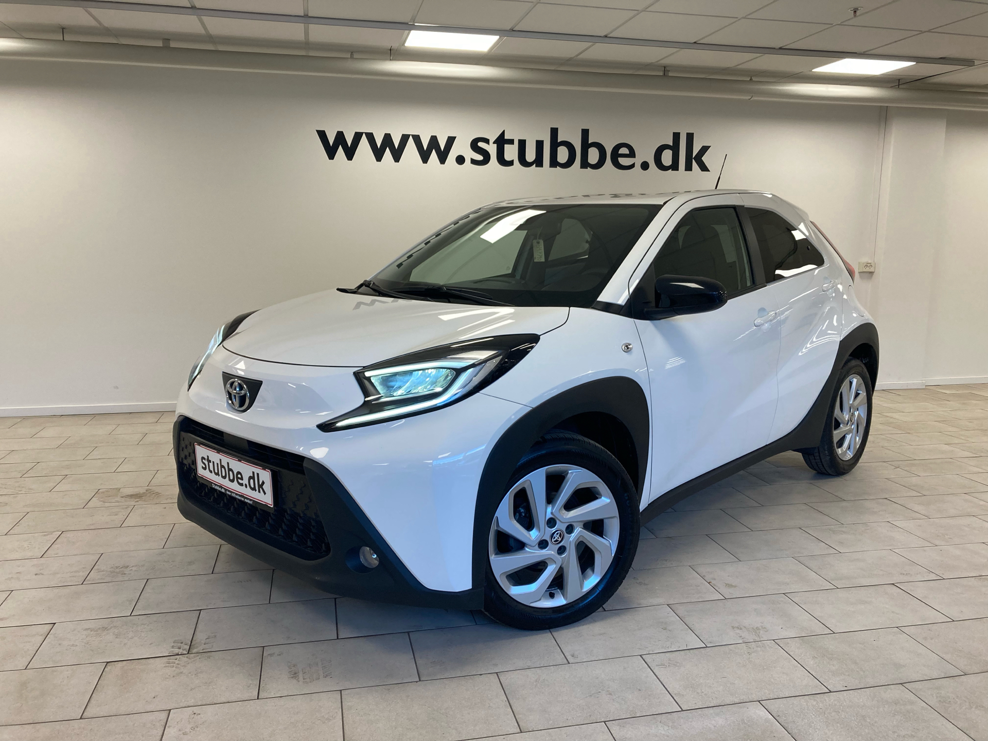 Billede af Toyota Aygo X 1,0 VVT-I Active 72HK 5d