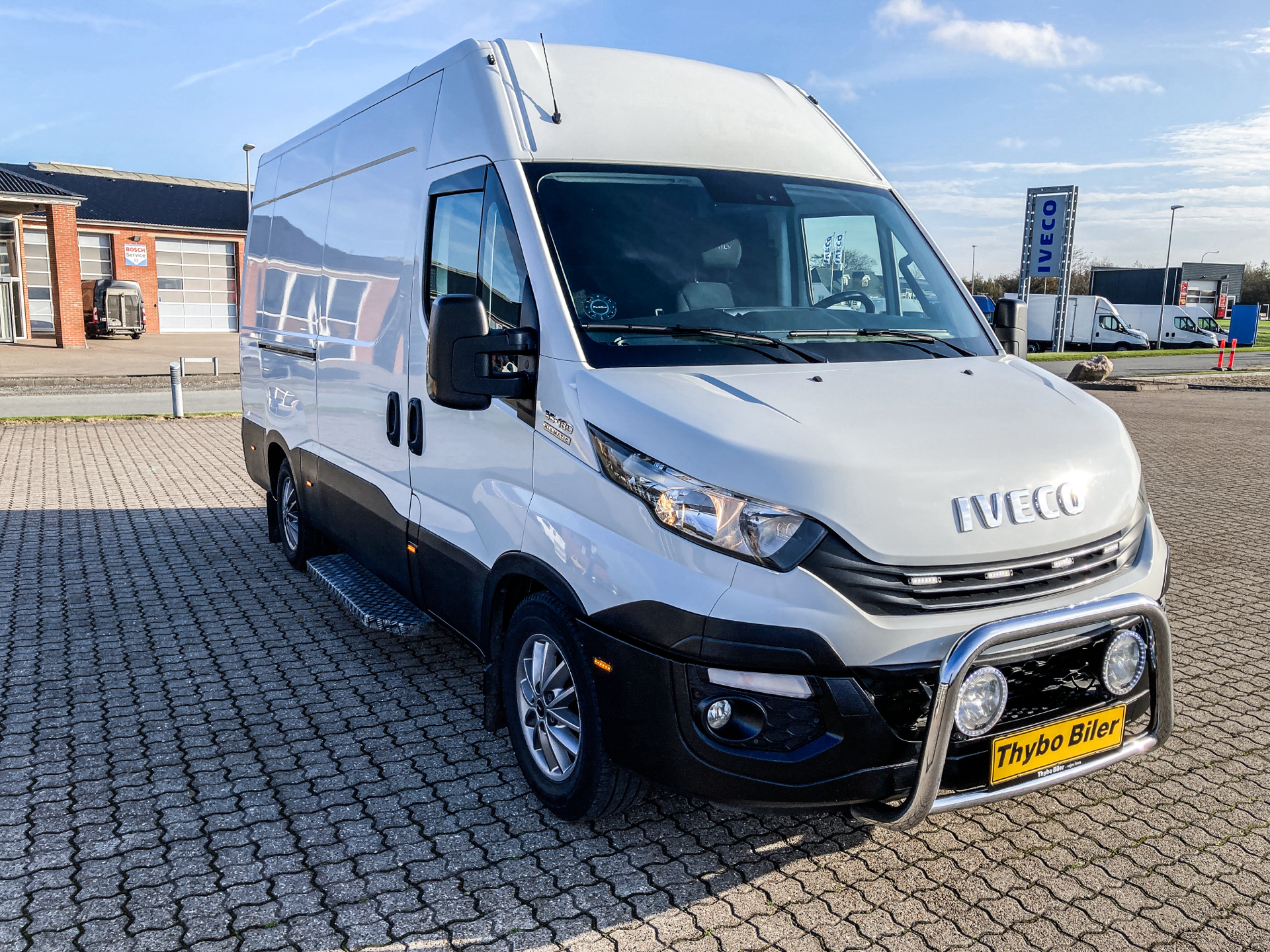 Billede af Iveco Daily 35S18 12m3 3,0 D 180HK Van 8g Aut.