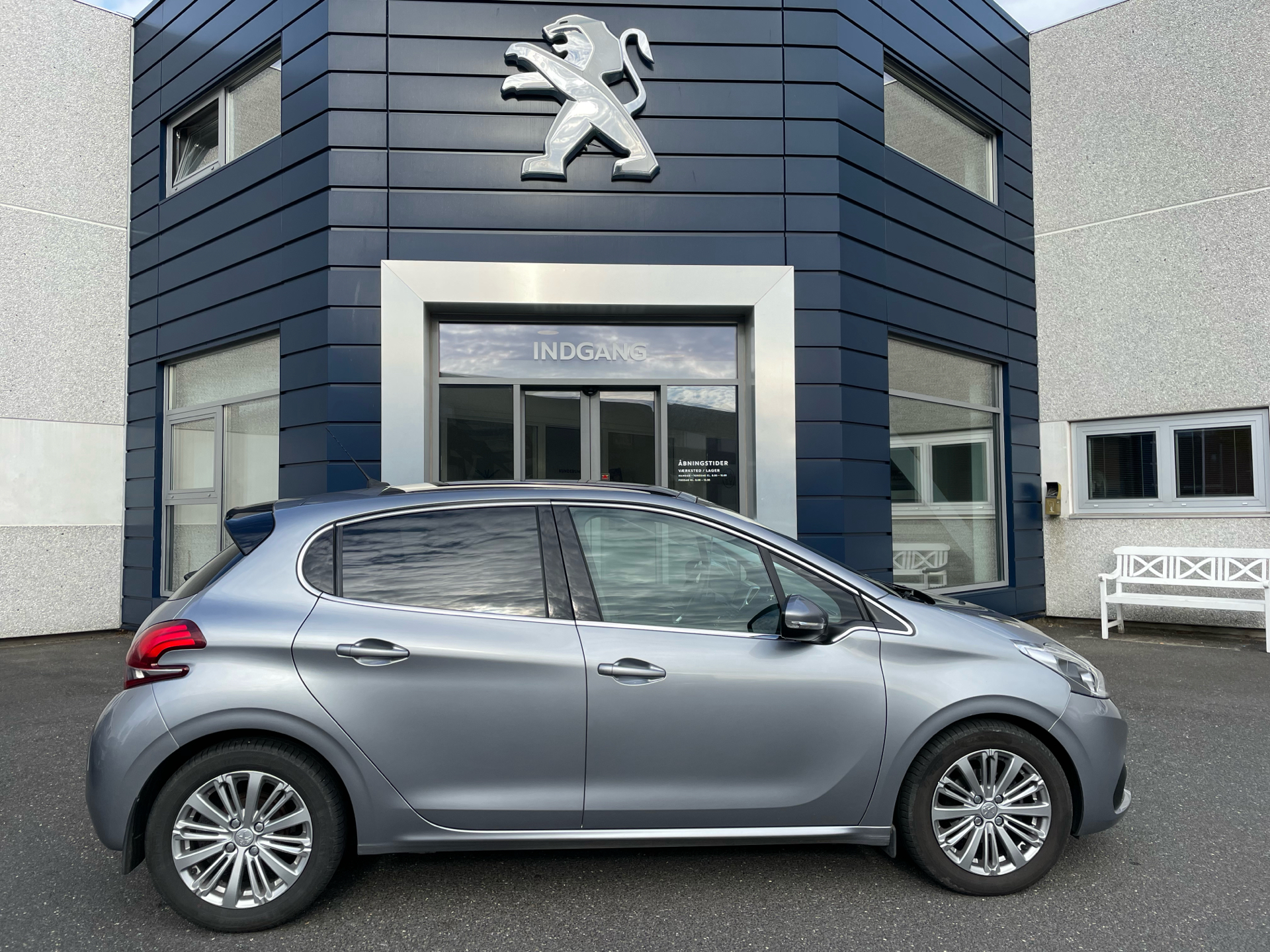 Billede af Peugeot 208 1,2 PureTech Selection Sky 82HK 5d