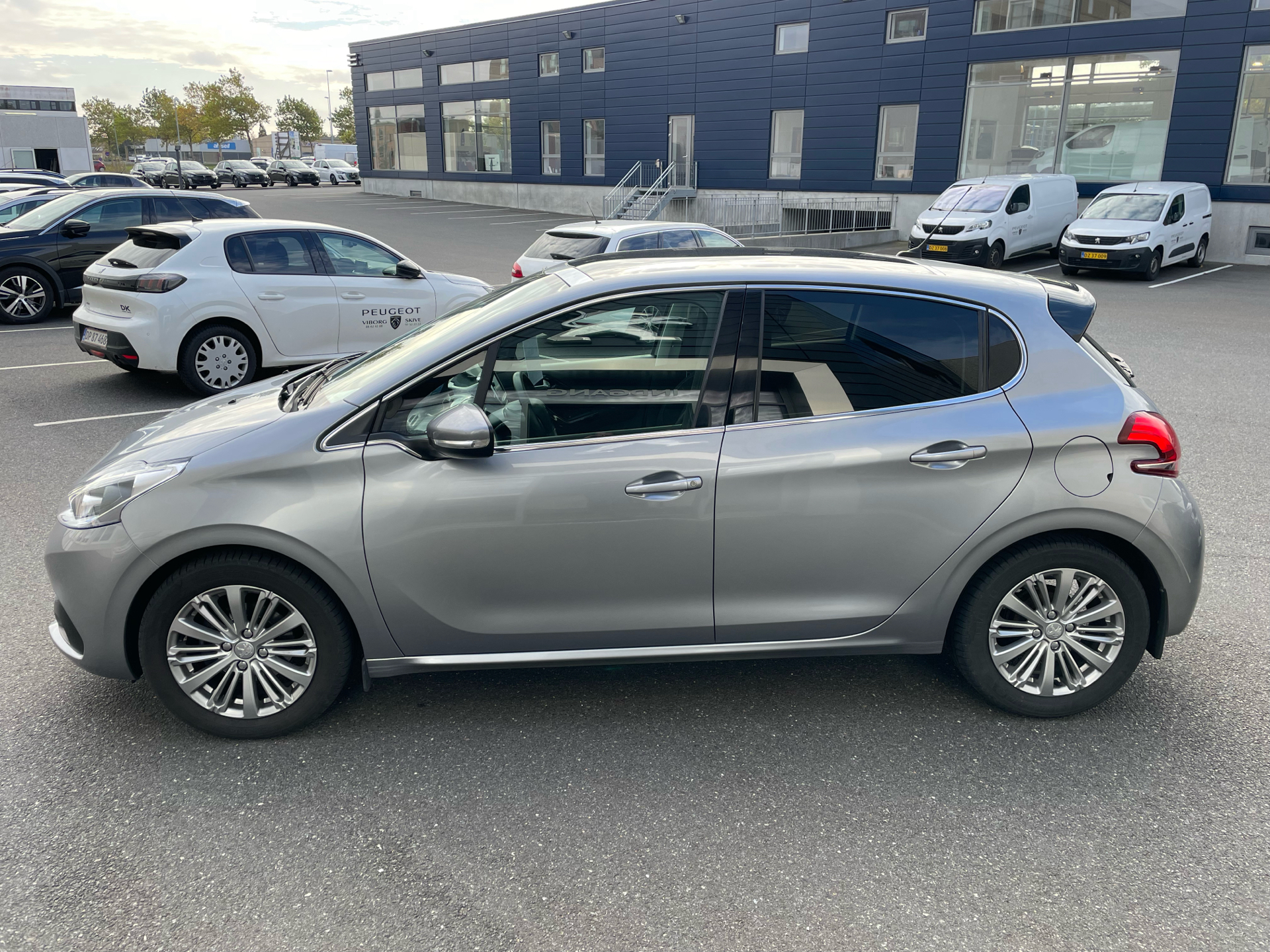 Billede af Peugeot 208 1,2 PureTech Selection Sky 82HK 5d