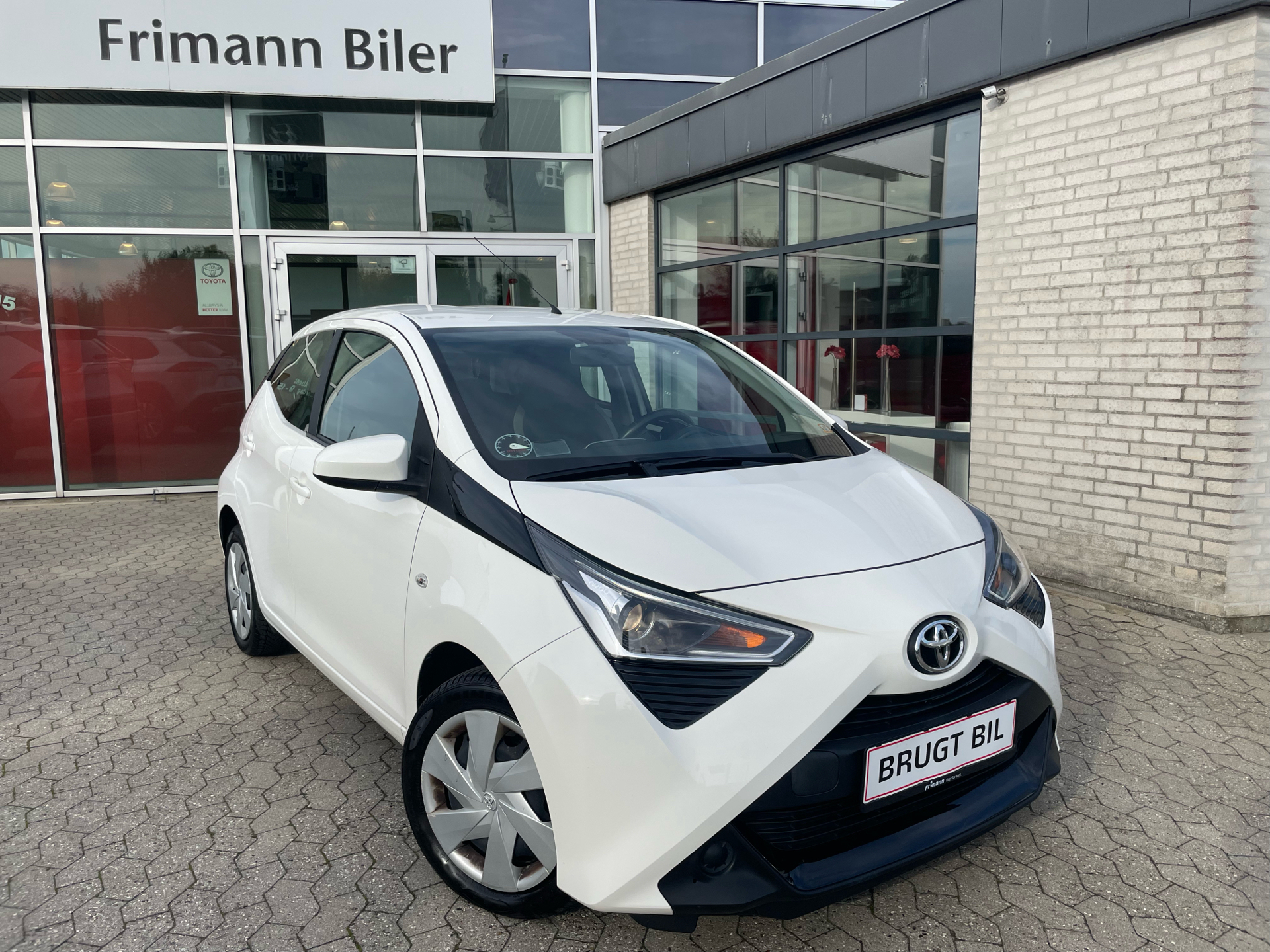 Billede af Toyota Aygo 1,0 VVT-I X-play + Go-pakke 72HK 5d